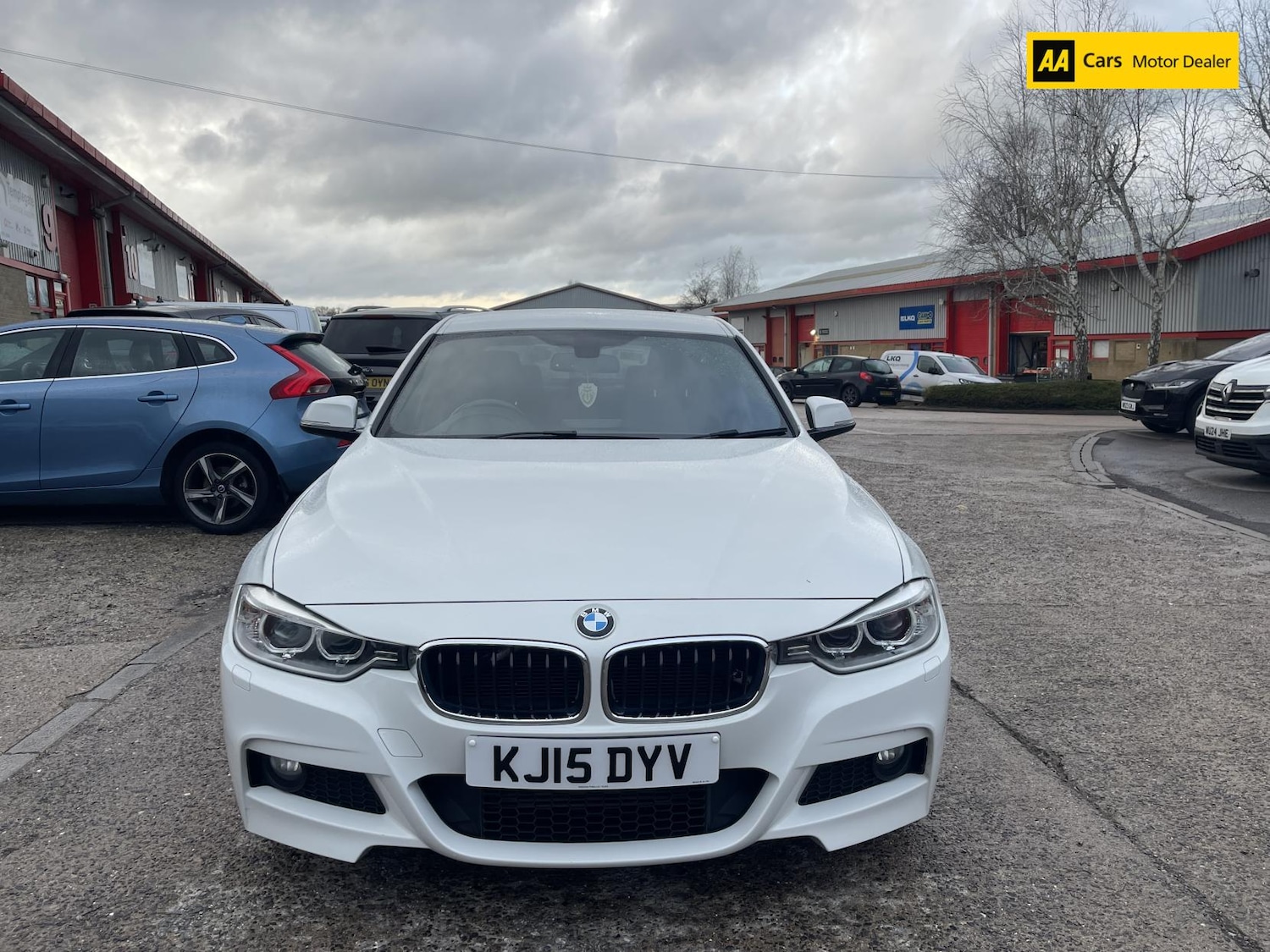 Used BMW 3 Series 2015 for sale - 77312467: Photo 2