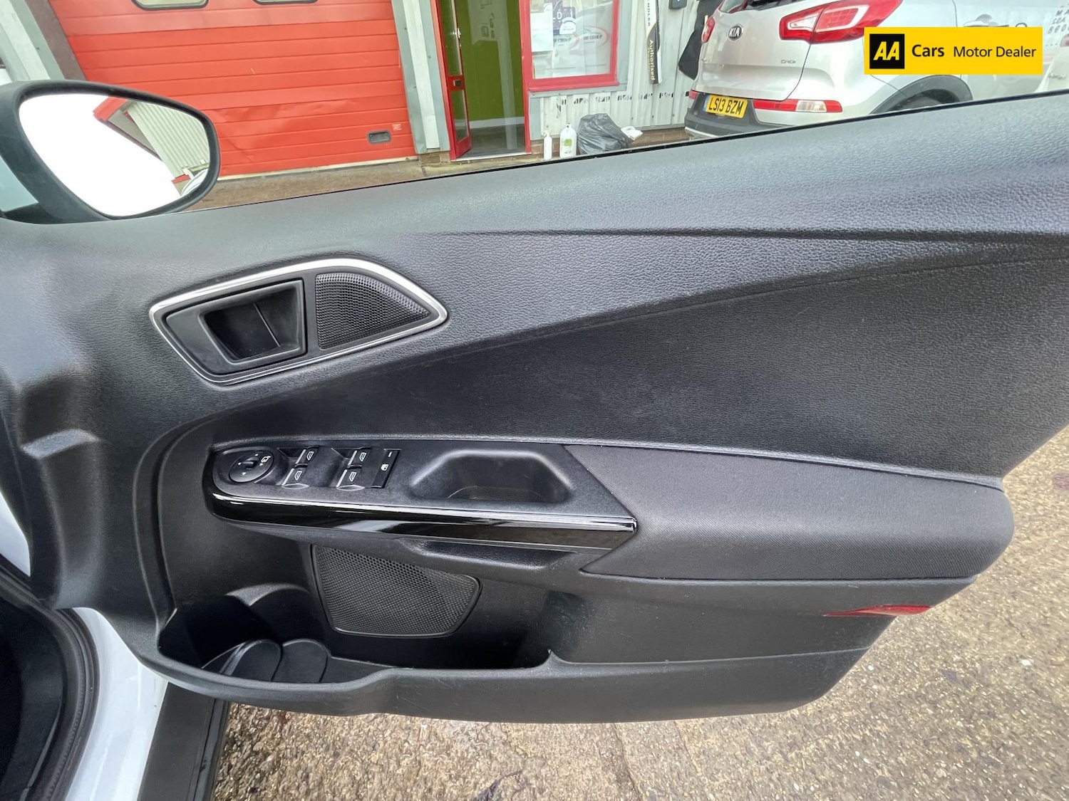 Used Ford B-MAX 2016 for sale - 76948927: Photo 13