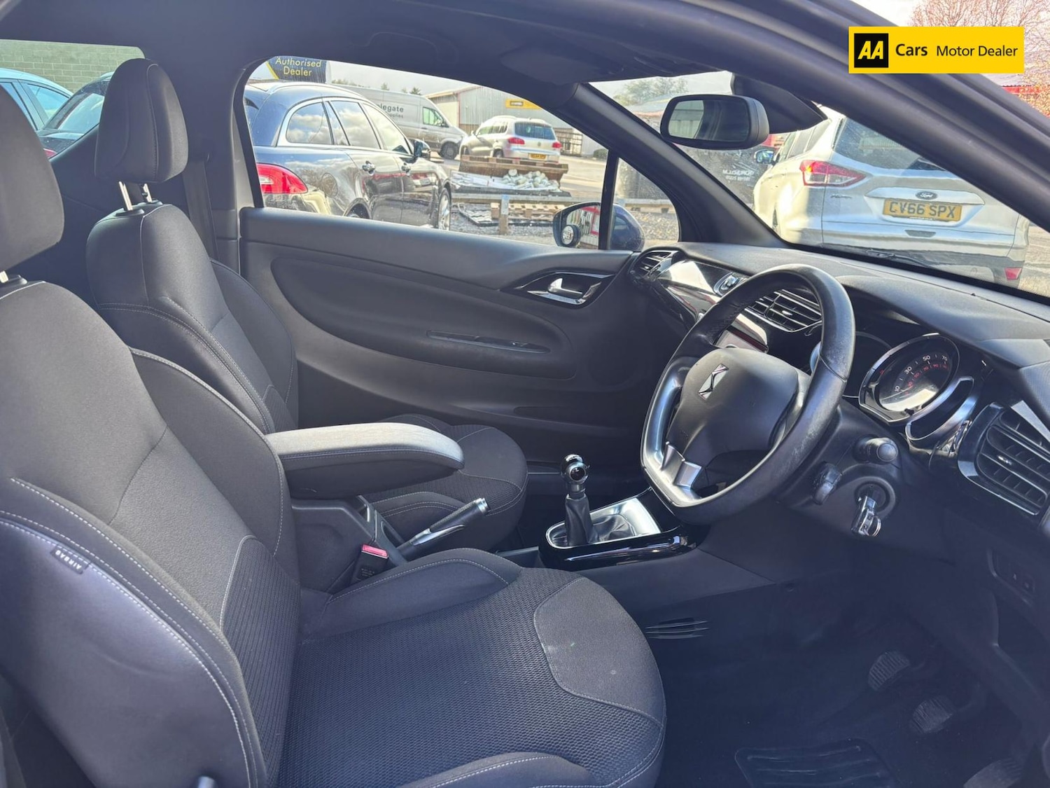 Used Citroen DS3 2014 for sale - 76174579: Photo 11