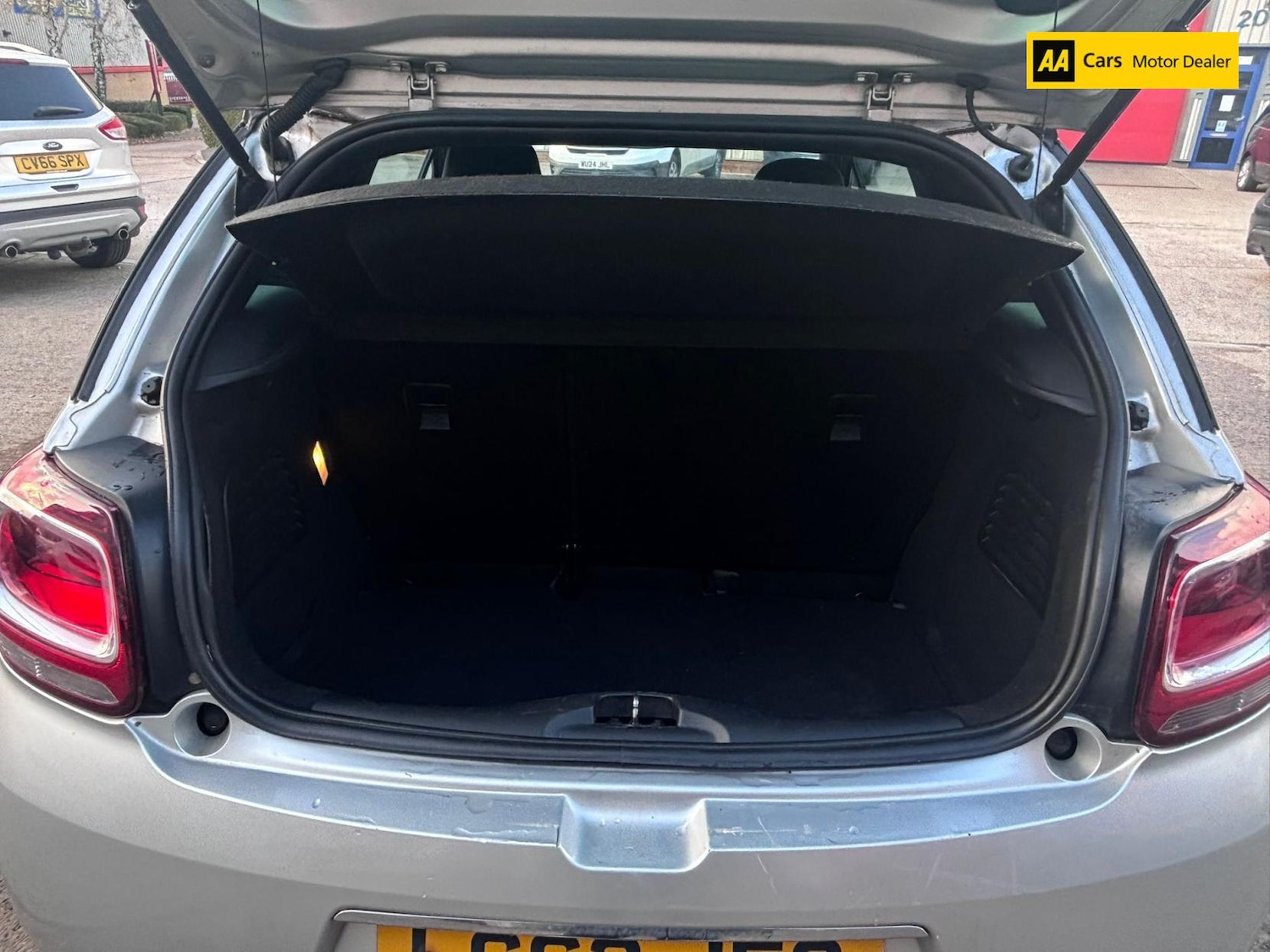 Used Citroen DS3 2014 for sale - 76174579: Photo 20