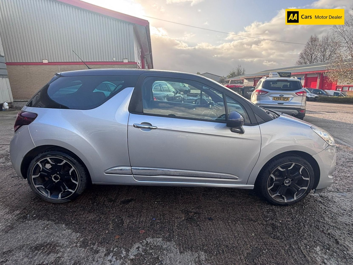 Used Citroen DS3 2014 for sale - 76174579: Photo 8