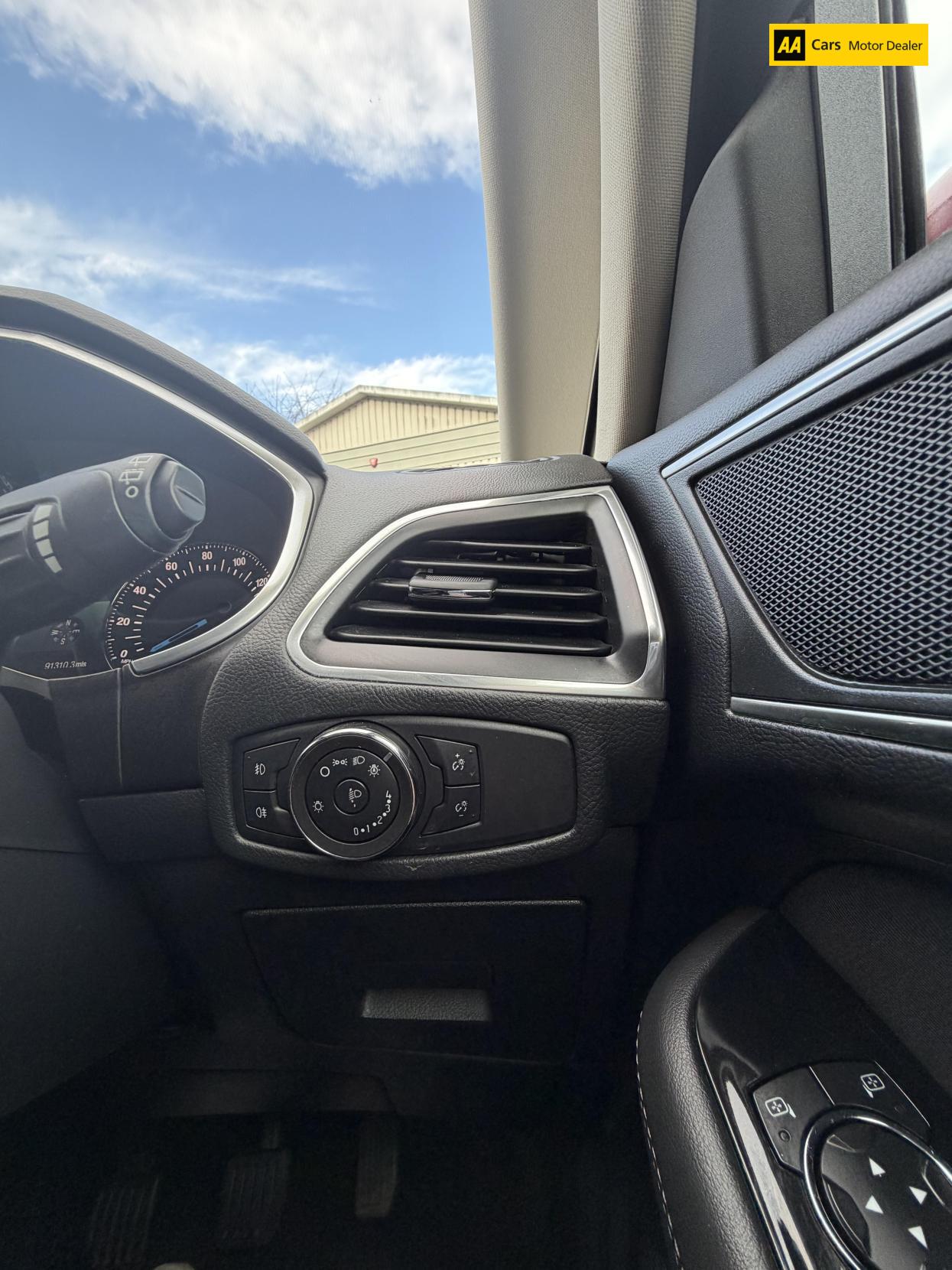 Used Ford S-Max 2015 for sale - 77353965: Photo 16