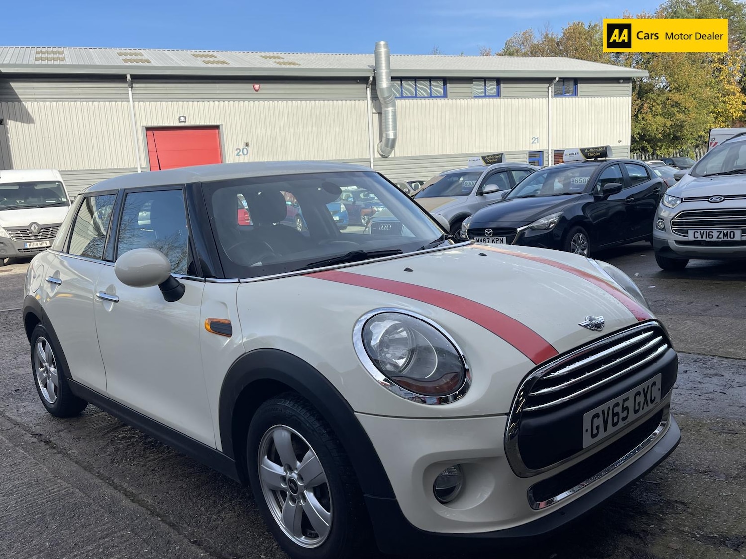 Used MINI Hatch 2015 for sale - 76580922: Photo 1