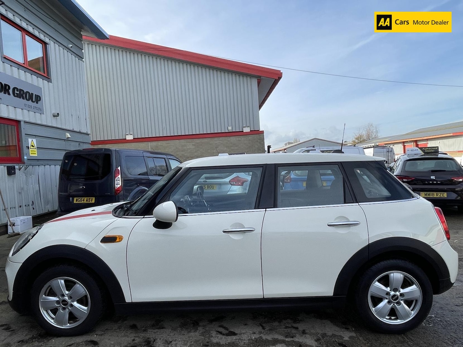 Used MINI Hatch 2015 for sale - 76580922: Photo 4