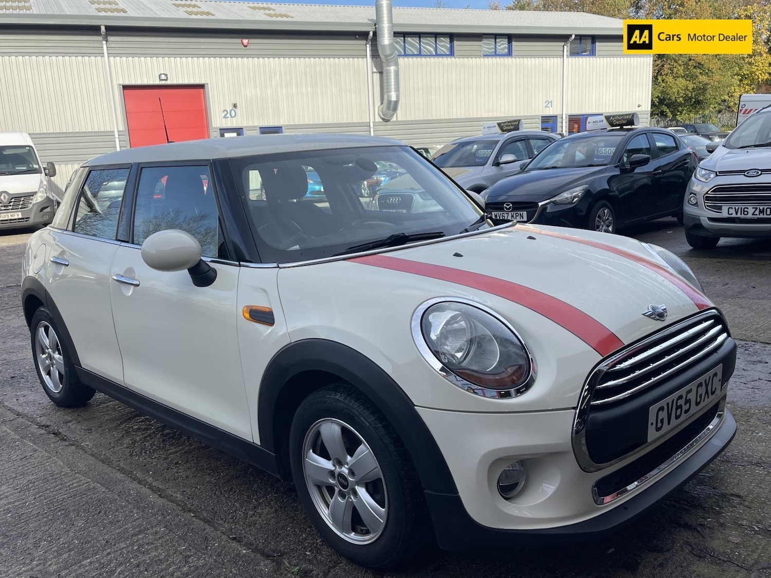 Used MINI Hatch 2015 for sale - 76580922: Photo 9