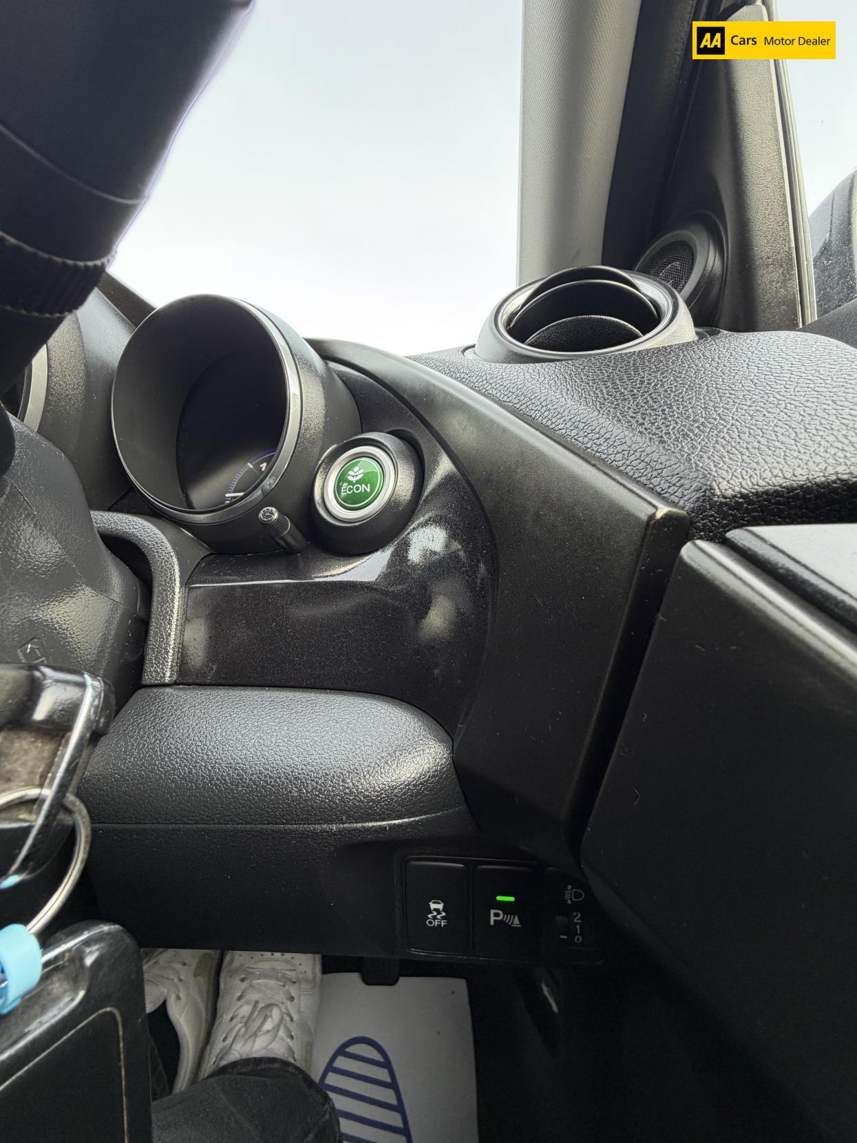 Used Honda Civic 2015 for sale - 77763001: Photo 14