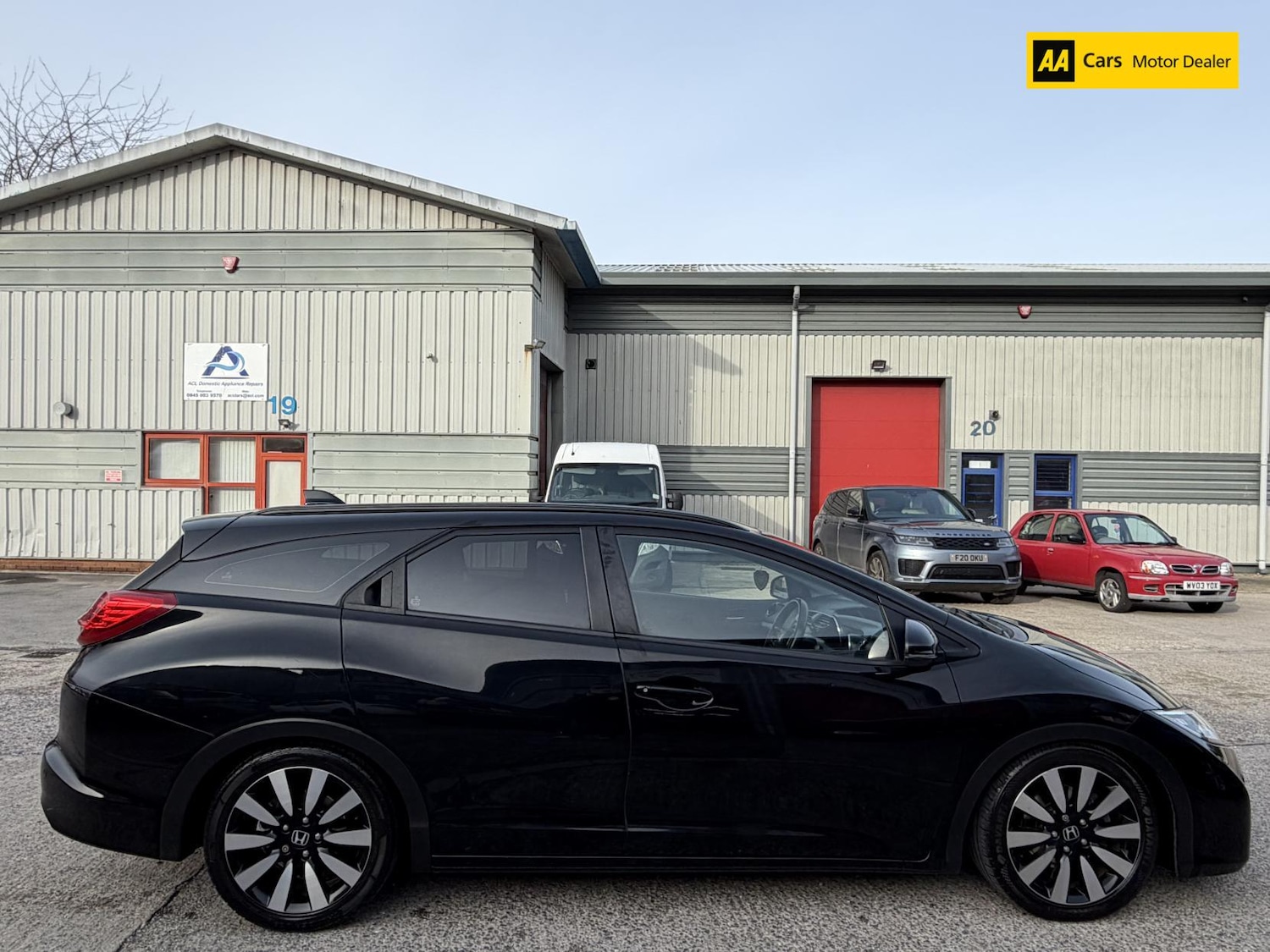 Used Honda Civic 2015 for sale - 77763001: Photo 8