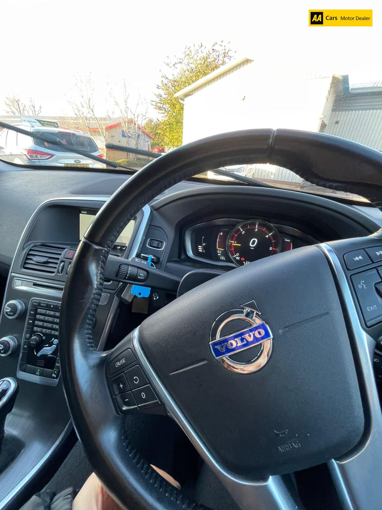 Used Volvo XC60 2015 for sale - 76336034: Photo 16