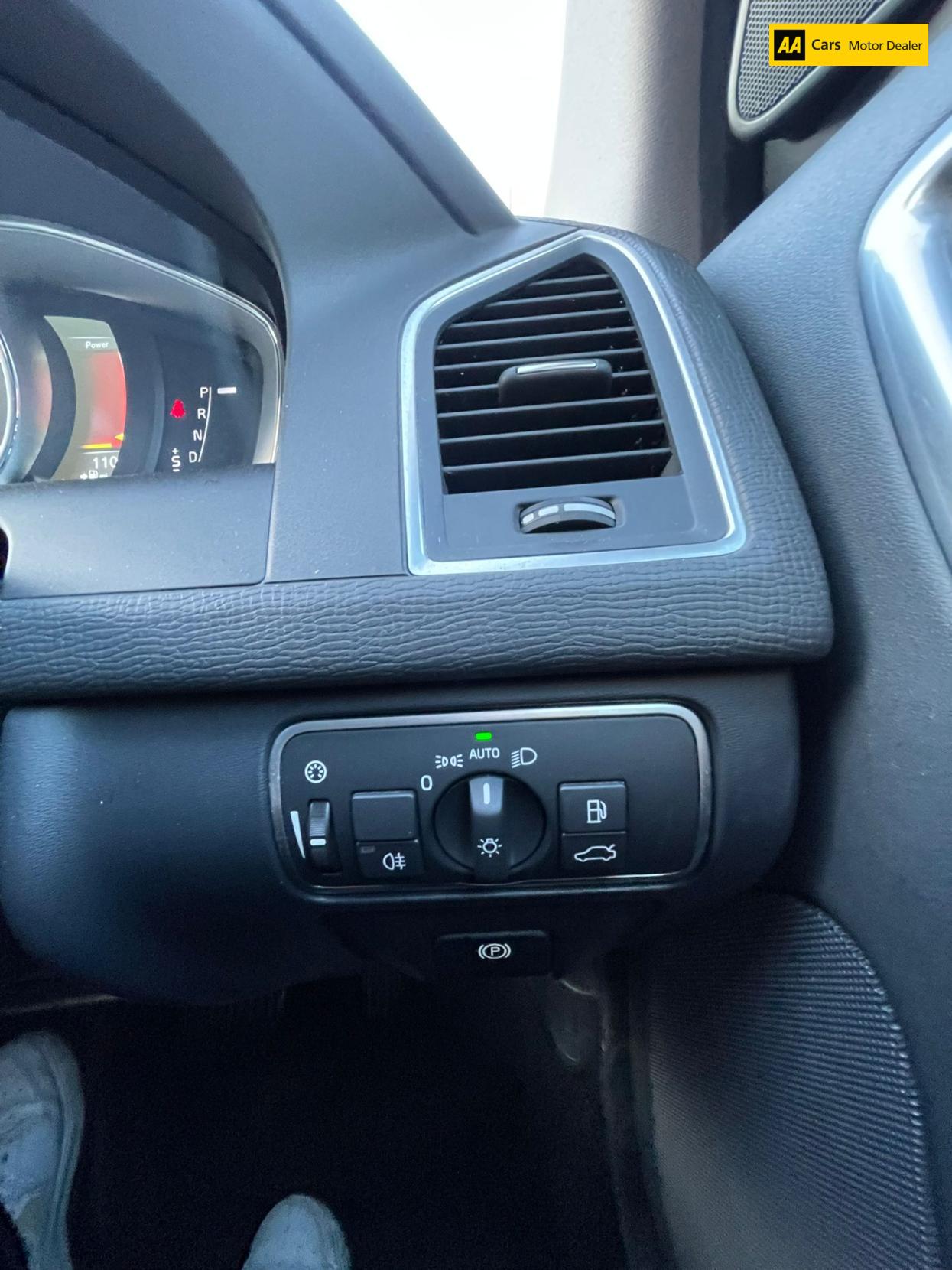 Used Volvo XC60 2015 for sale - 76336034: Photo 19