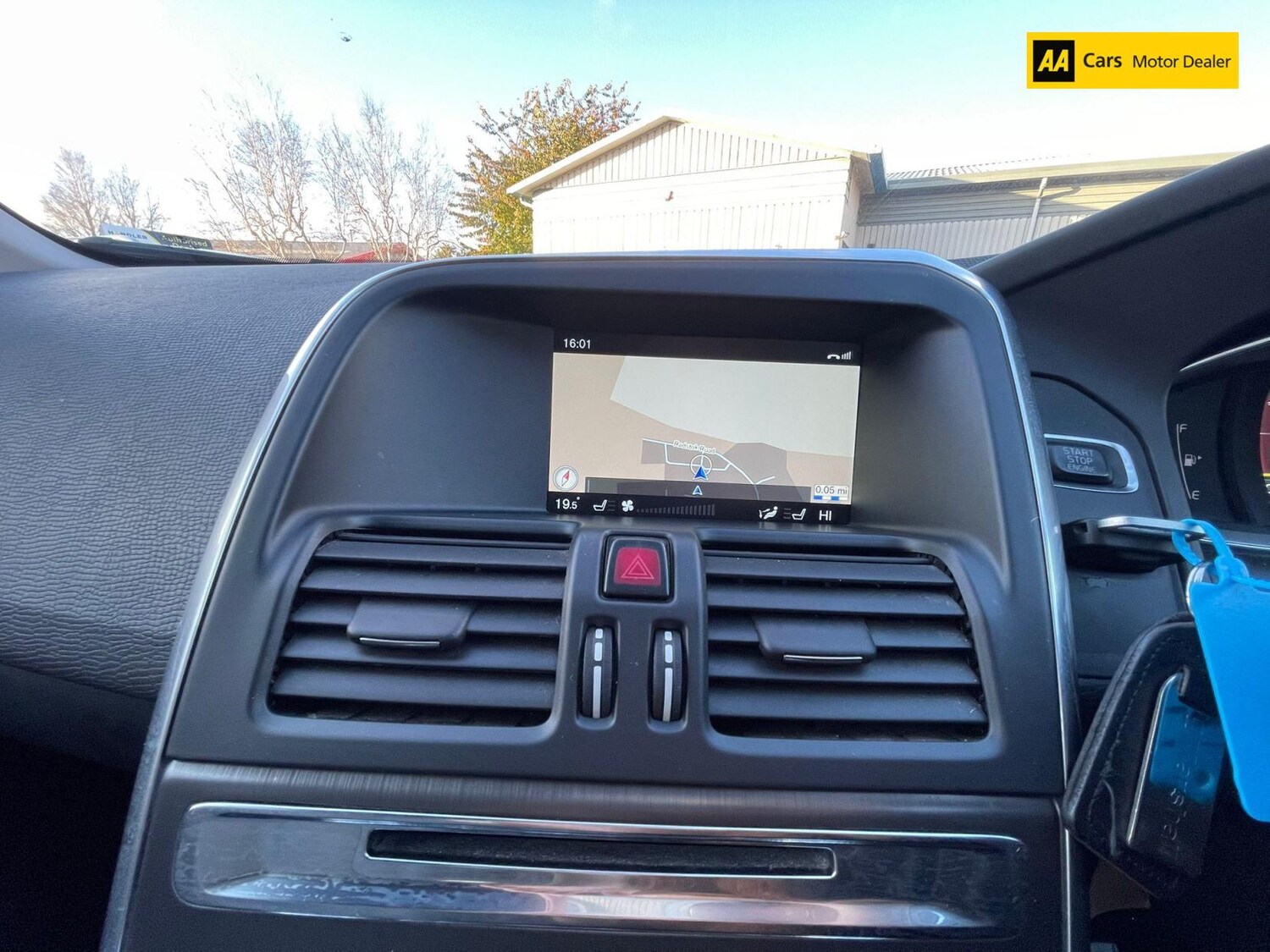 Used Volvo XC60 2015 for sale - 76336034: Photo 24