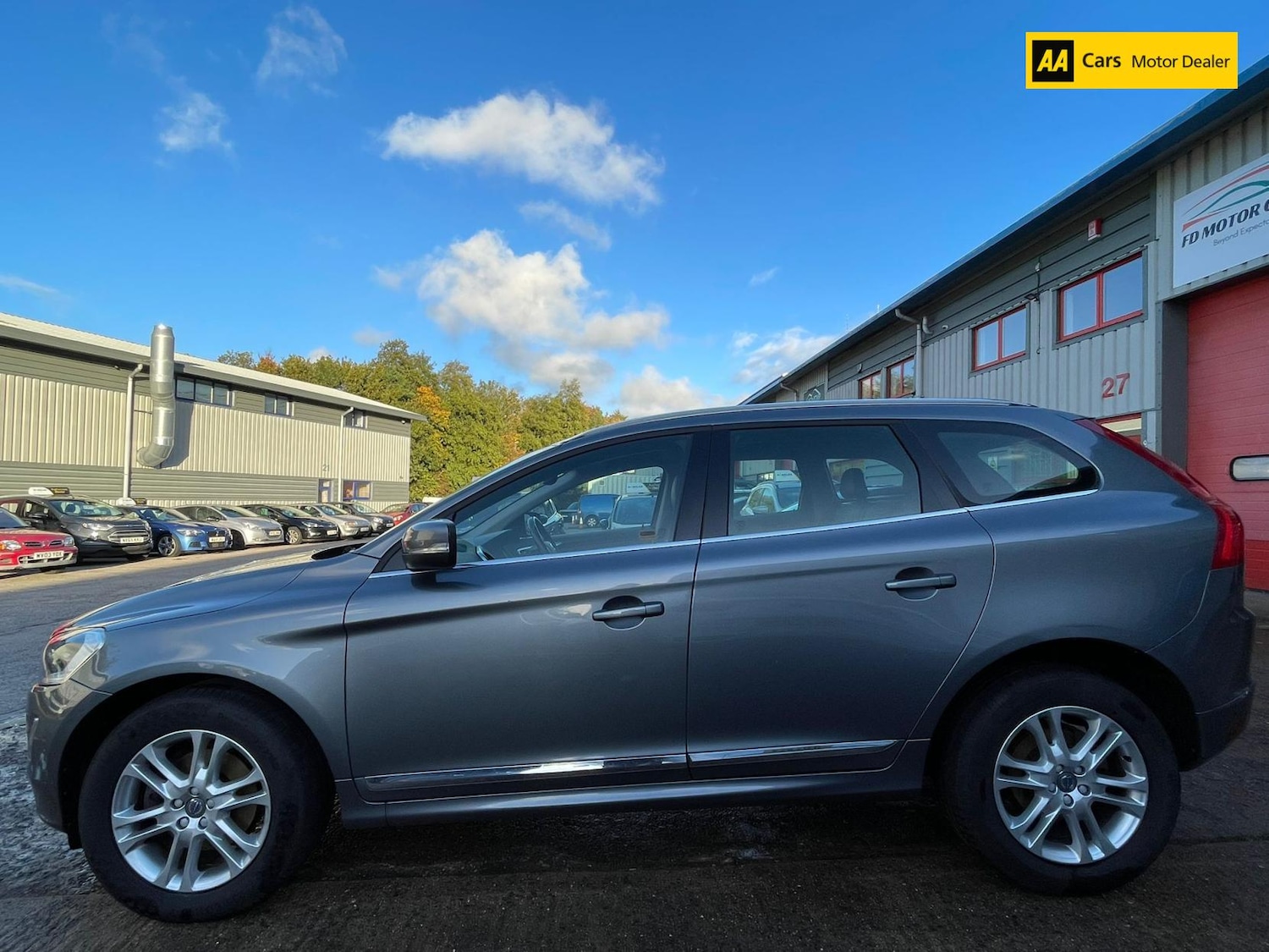 Used Volvo XC60 2015 for sale - 76336034: Photo 4