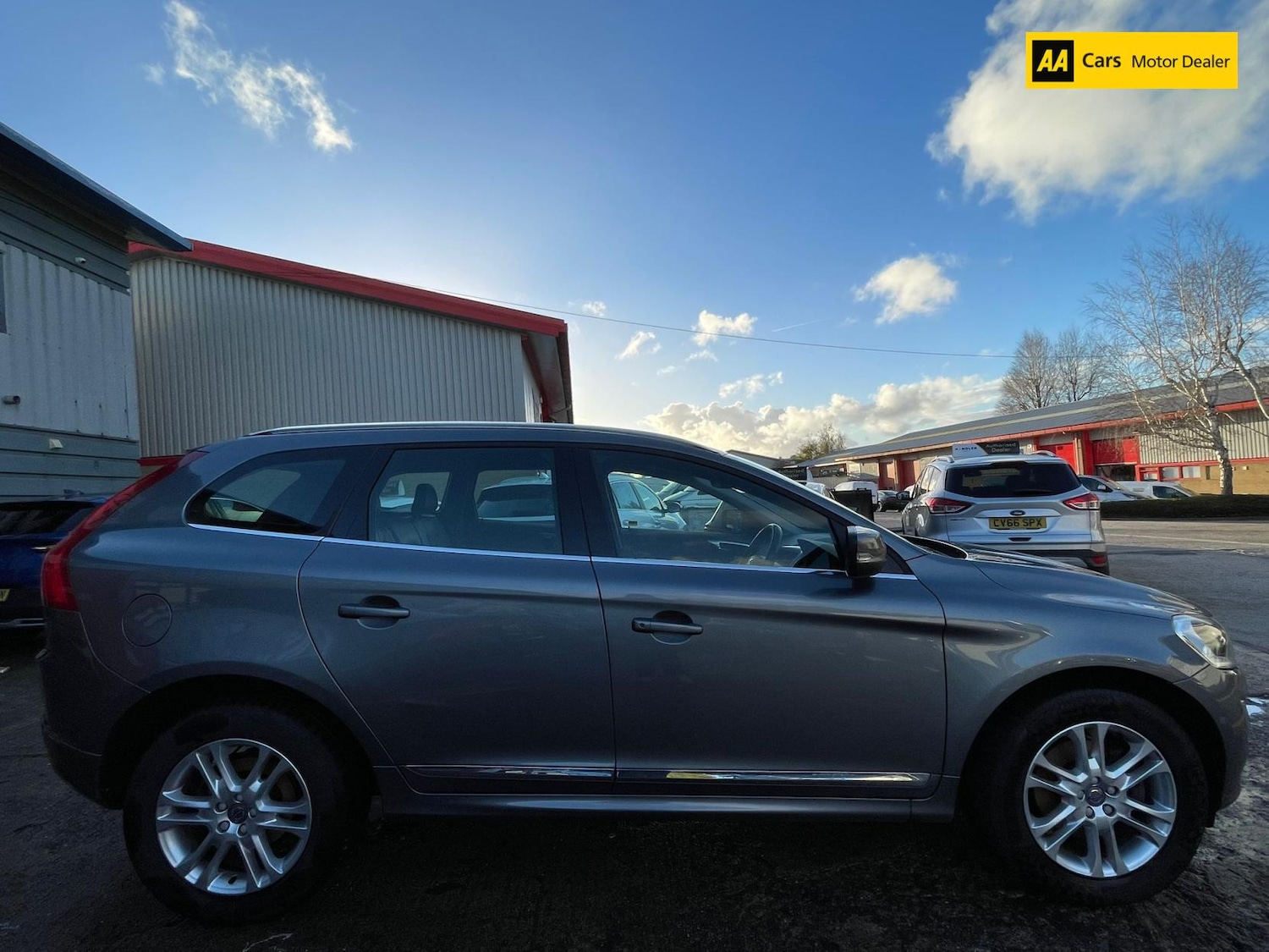 Used Volvo XC60 2015 for sale - 76336034: Photo 8