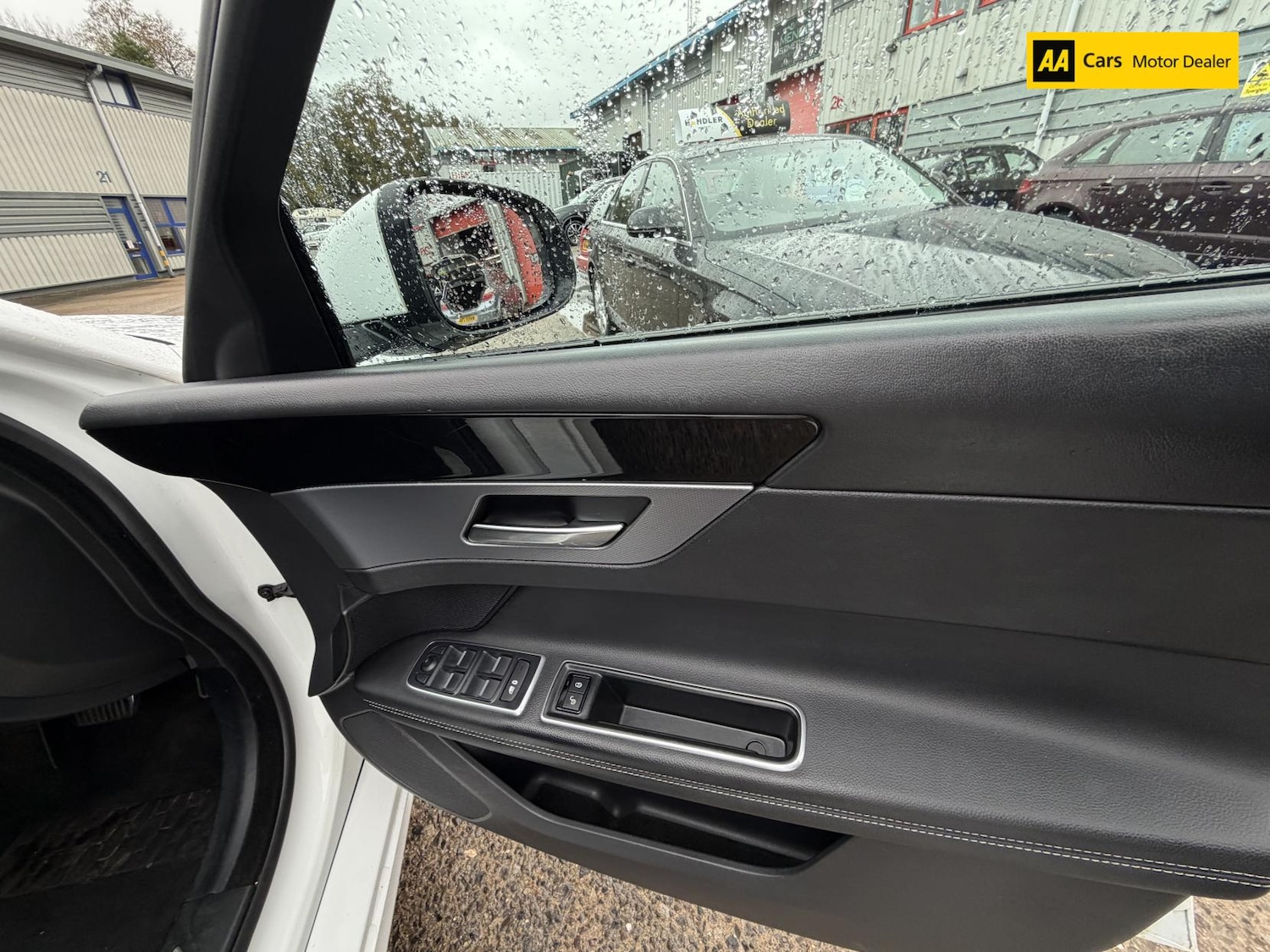 Used Jaguar XF 2018 for sale - 77903508: Photo 15