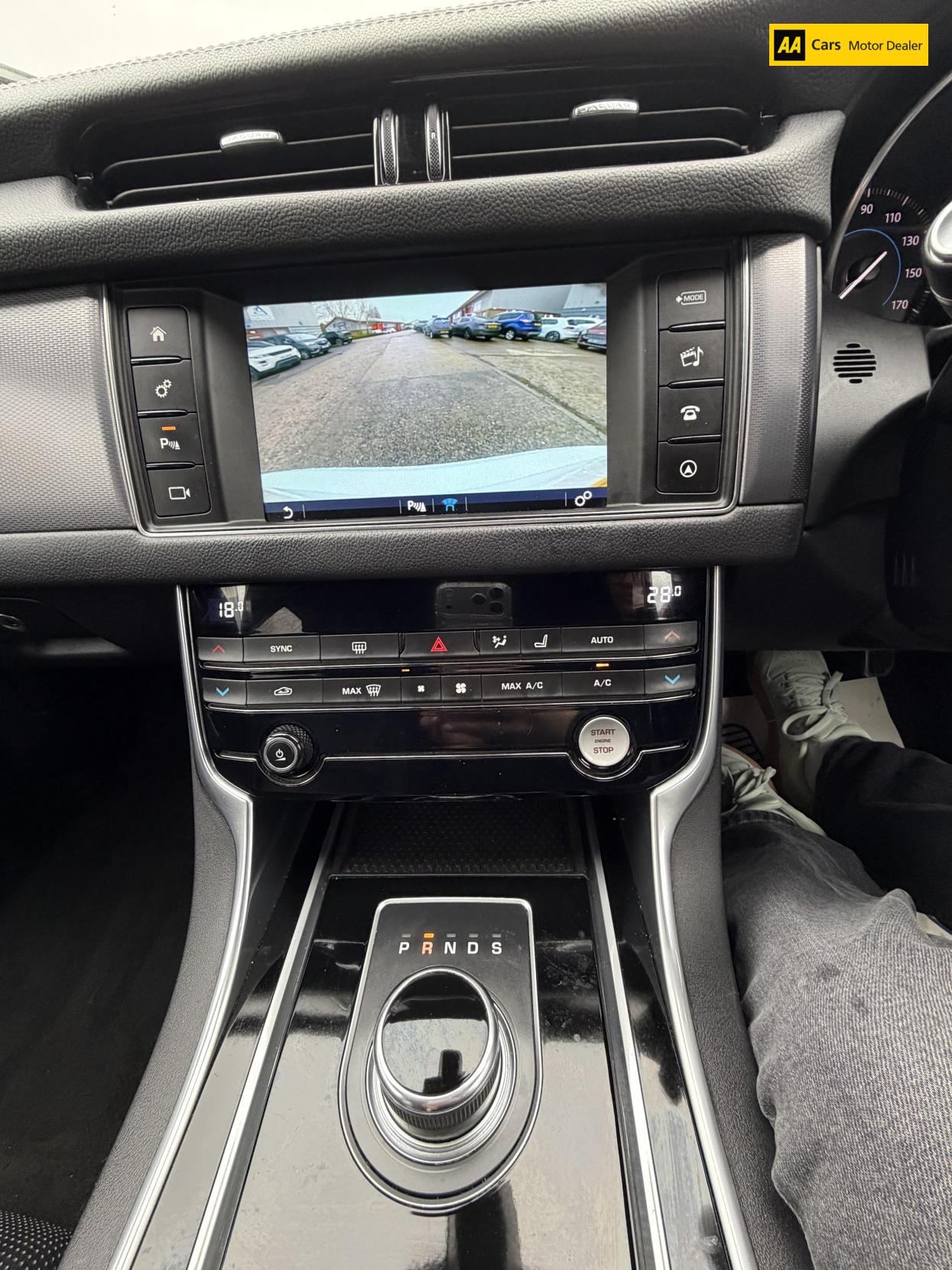 Used Jaguar XF 2018 for sale - 77903508: Photo 18