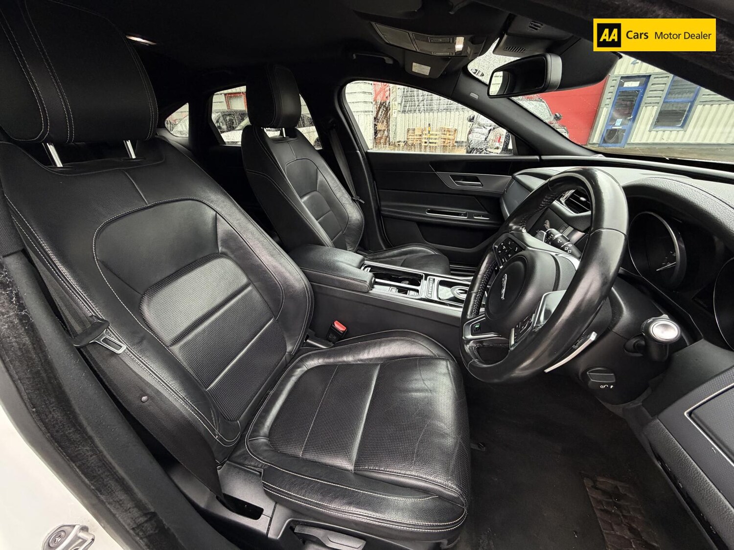 Used Jaguar XF 2018 for sale - 77903508: Photo 9