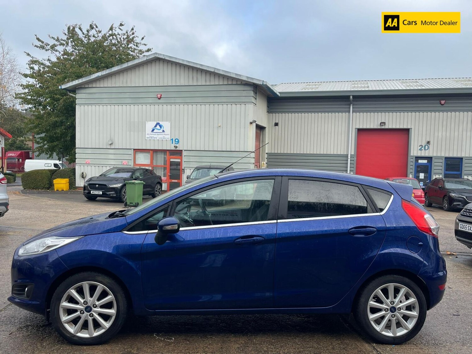 Used Ford Fiesta 2015 for sale - 76363511: Photo 4