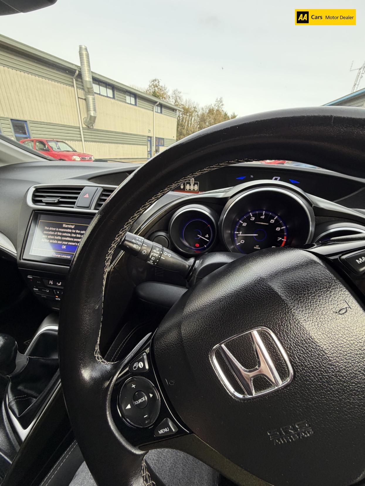 Used Honda Civic 2015 for sale - 77556946: Photo 11