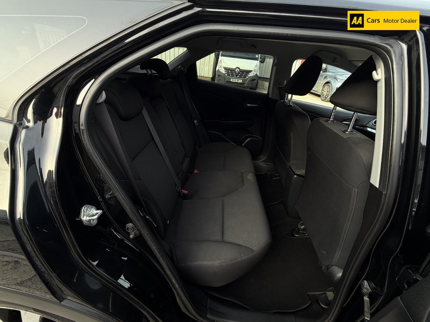 Used Honda Civic 2015 for sale - 77556946: Photo 23