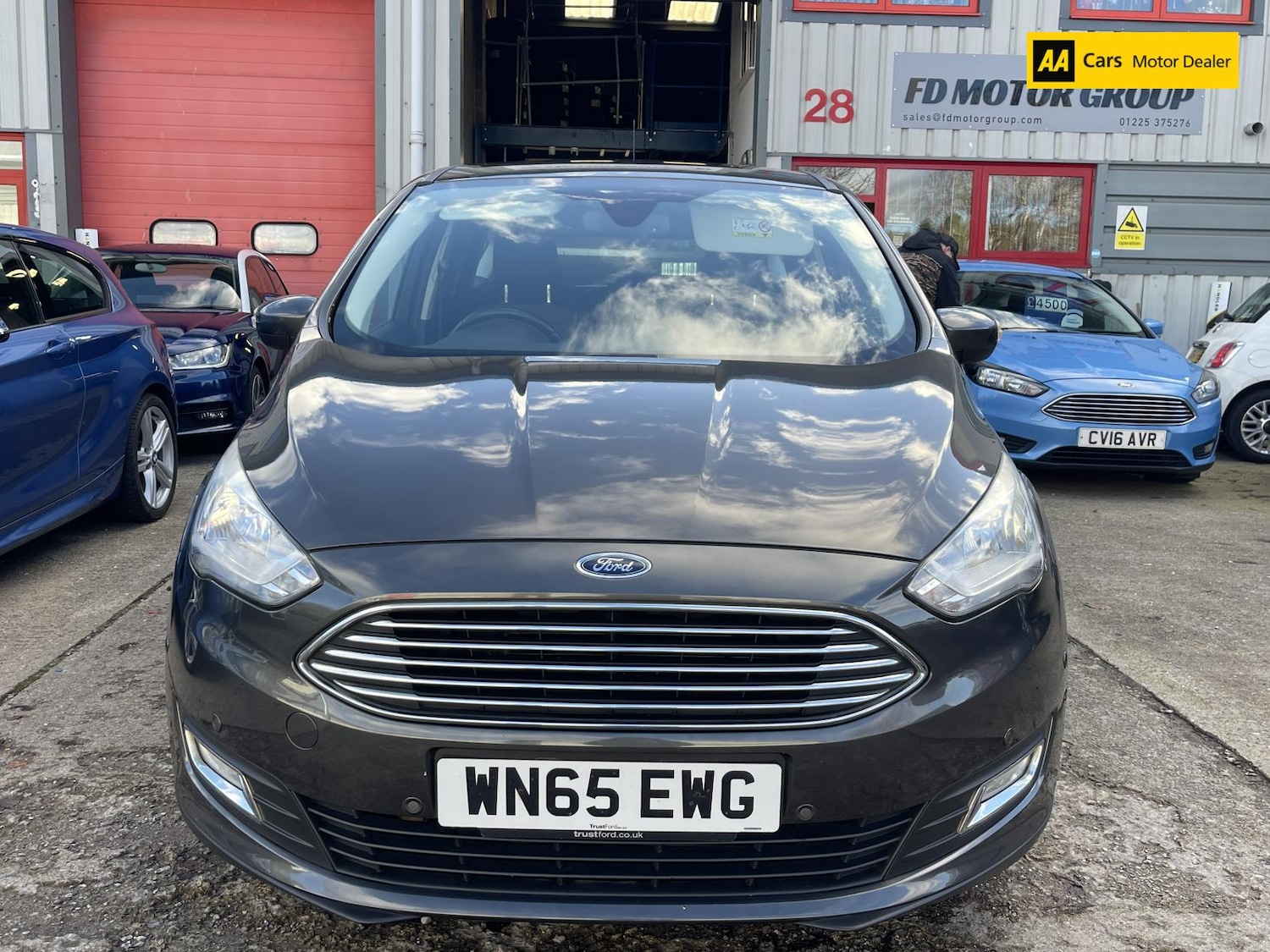 Used Ford C-Max 2015 for sale - 76709815: Photo 2