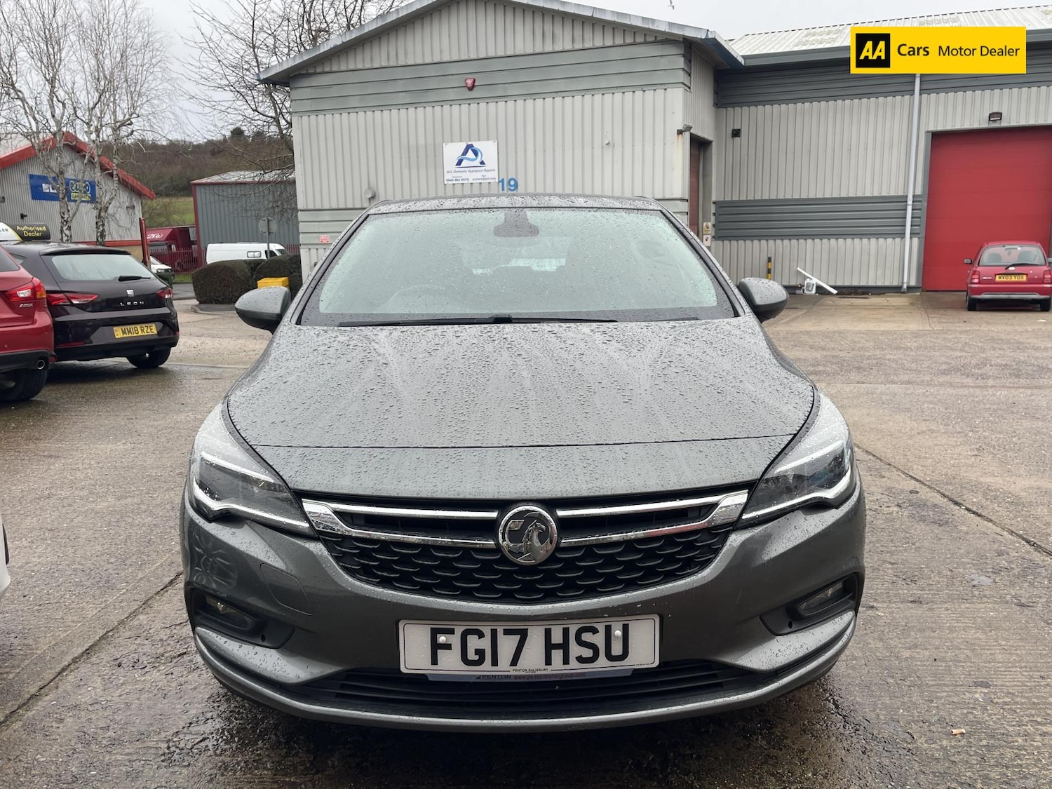 Used Vauxhall Astra 2017 for sale - 77289544: Photo 2