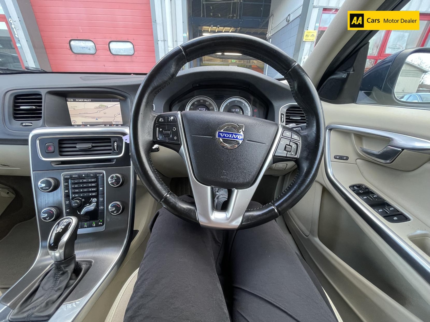 Used Volvo V60 2012 for sale - 77300651: Photo 14