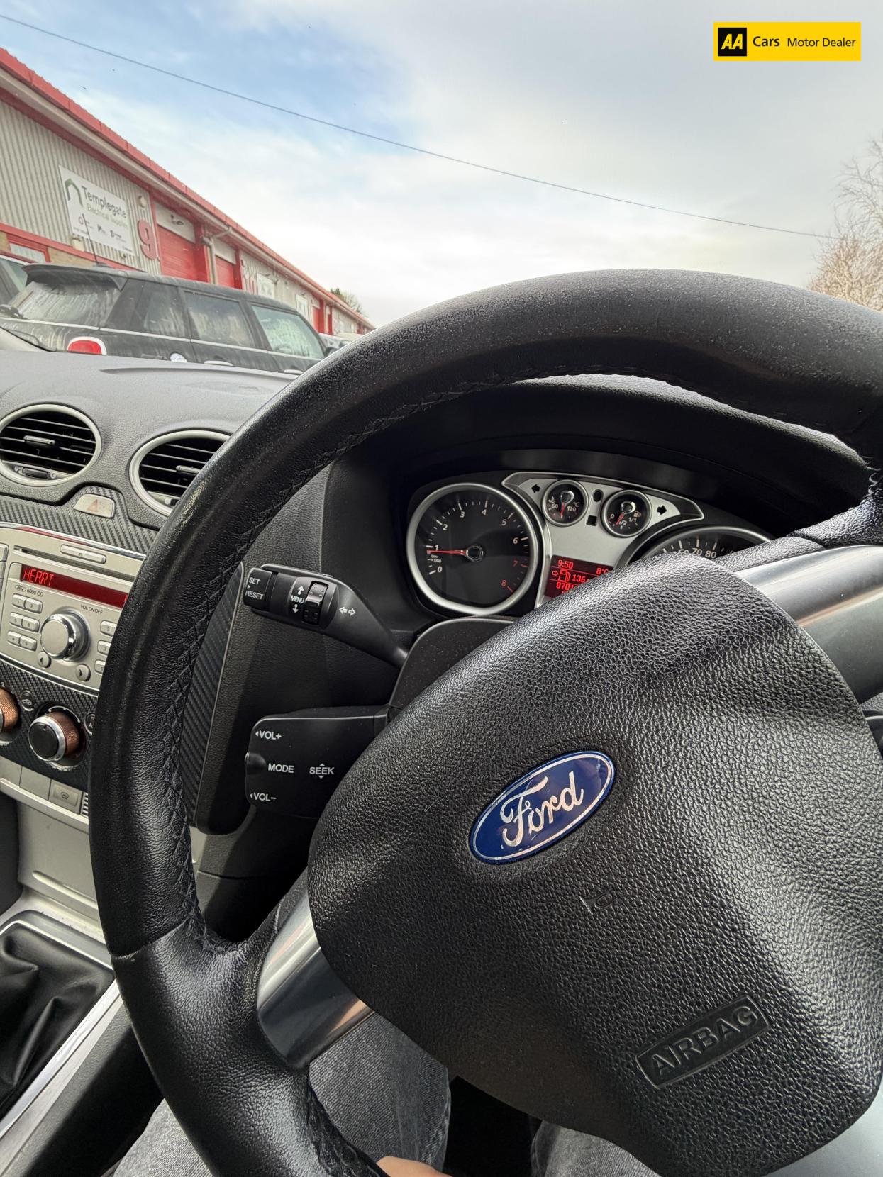 Used Ford Focus 2009 for sale - 77399353: Photo 16