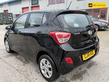 Used Hyundai i10 2016 for sale - 78236442: Photo