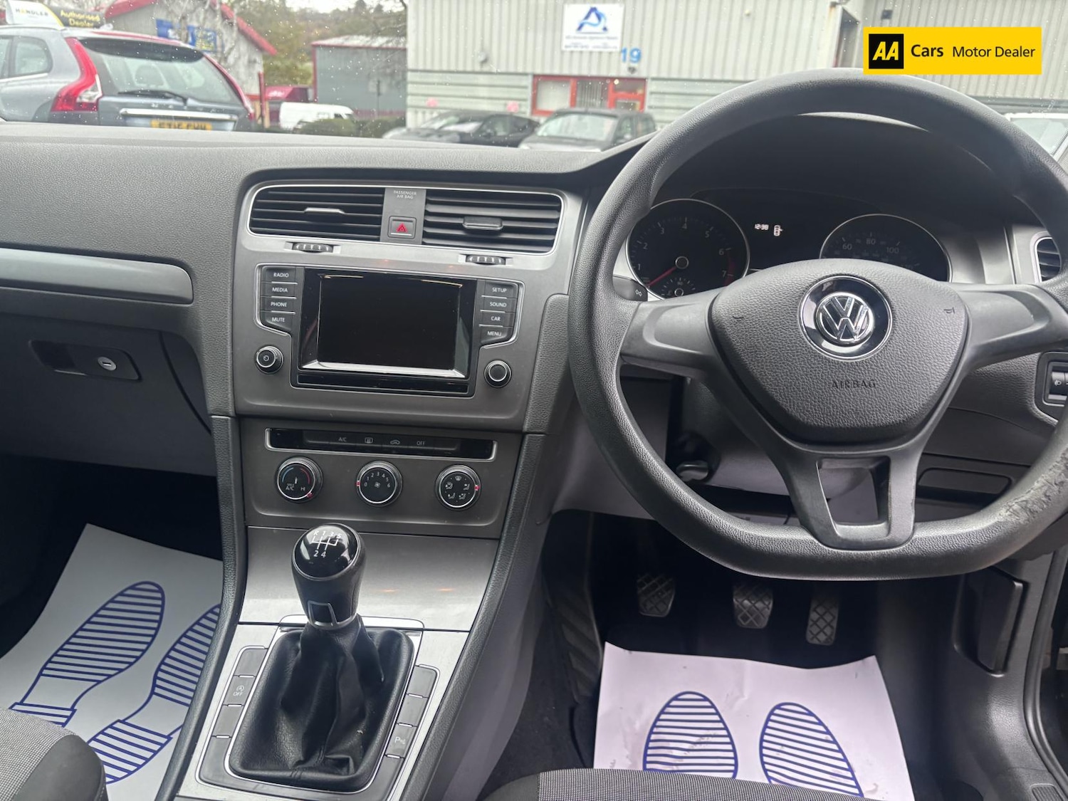 Used Volkswagen Golf 2014 for sale - 76669925: Photo 10