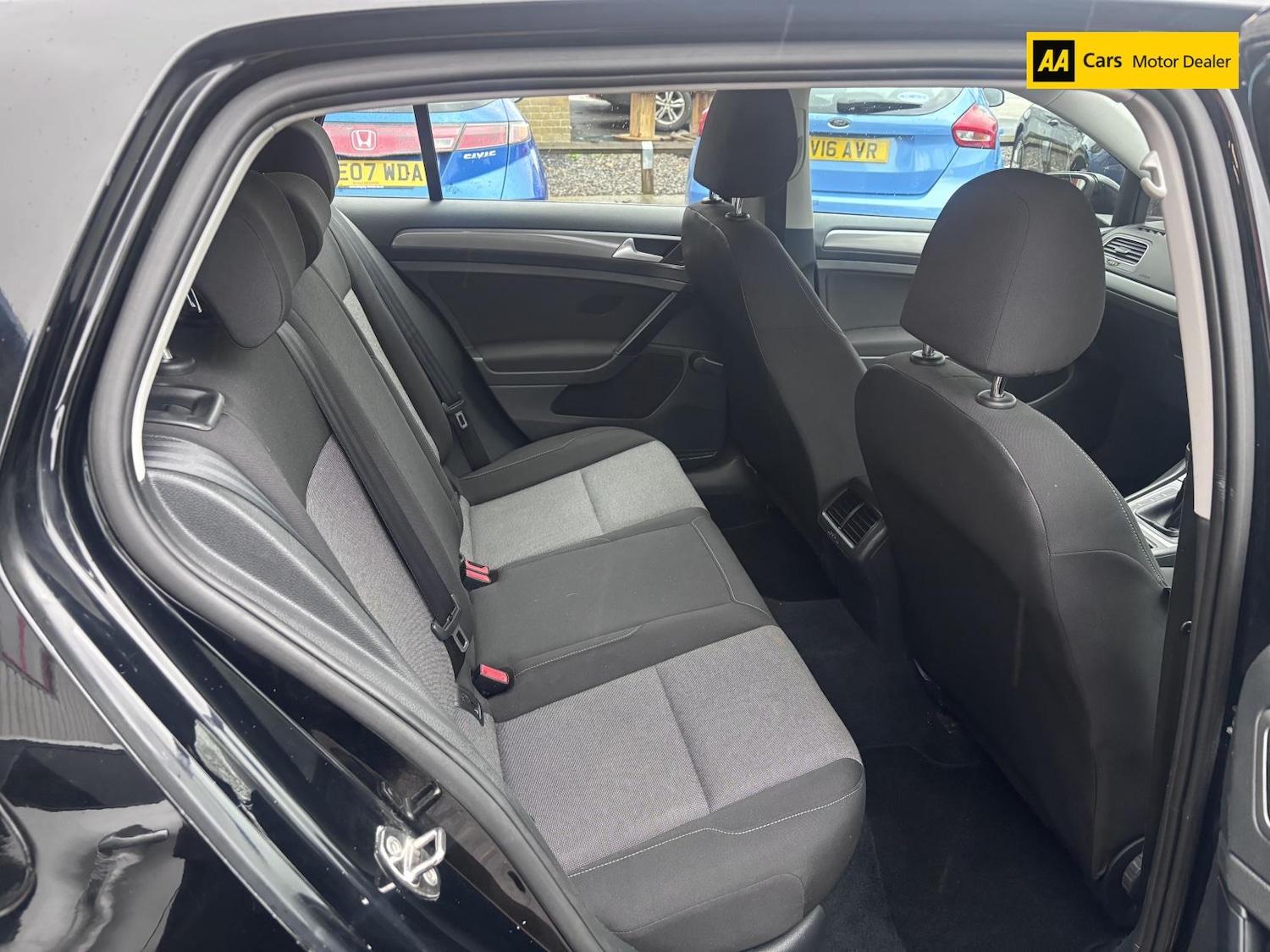 Used Volkswagen Golf 2014 for sale - 76669925: Photo 14