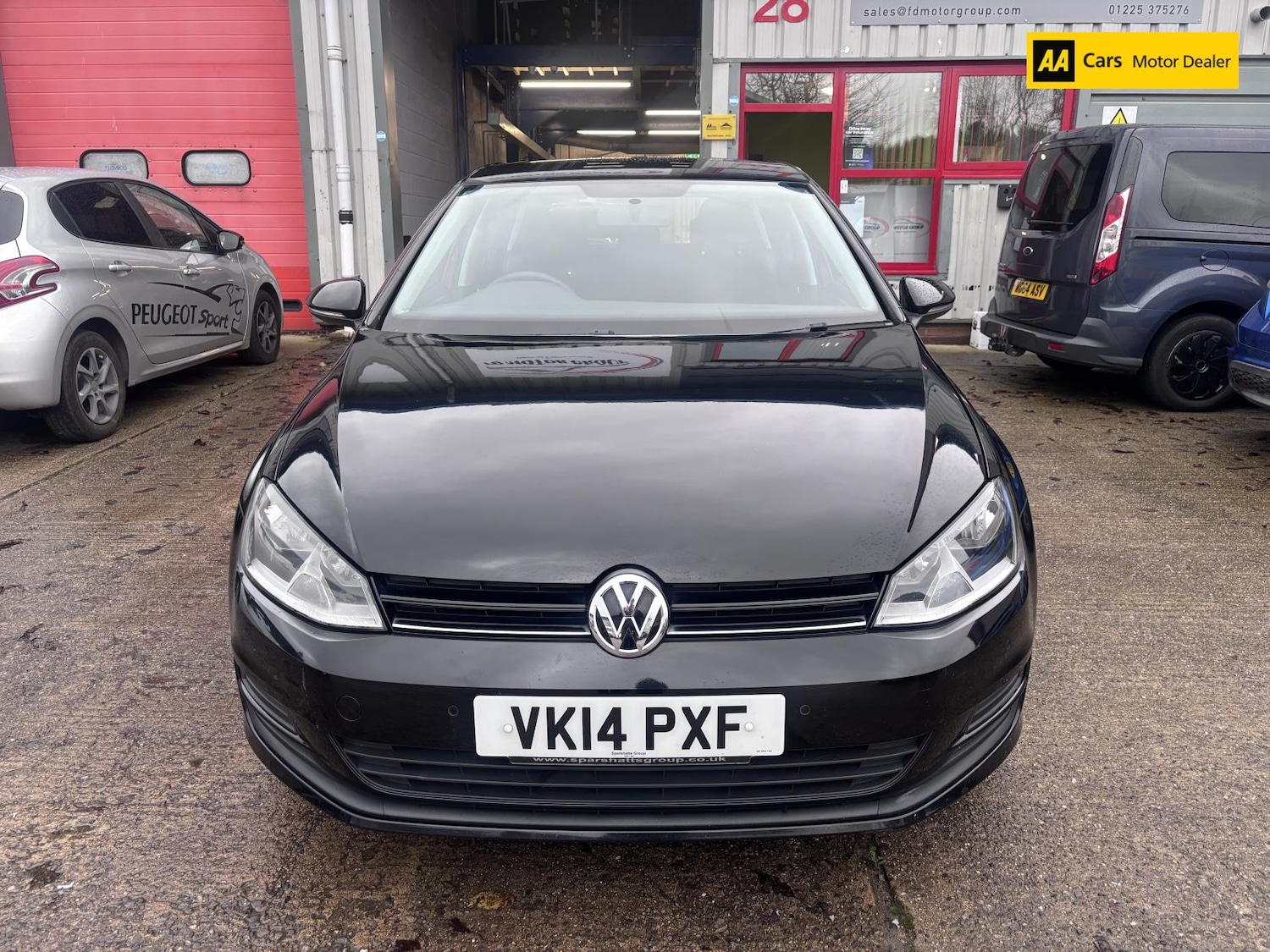 Used Volkswagen Golf 2014 for sale - 76669925: Photo 2