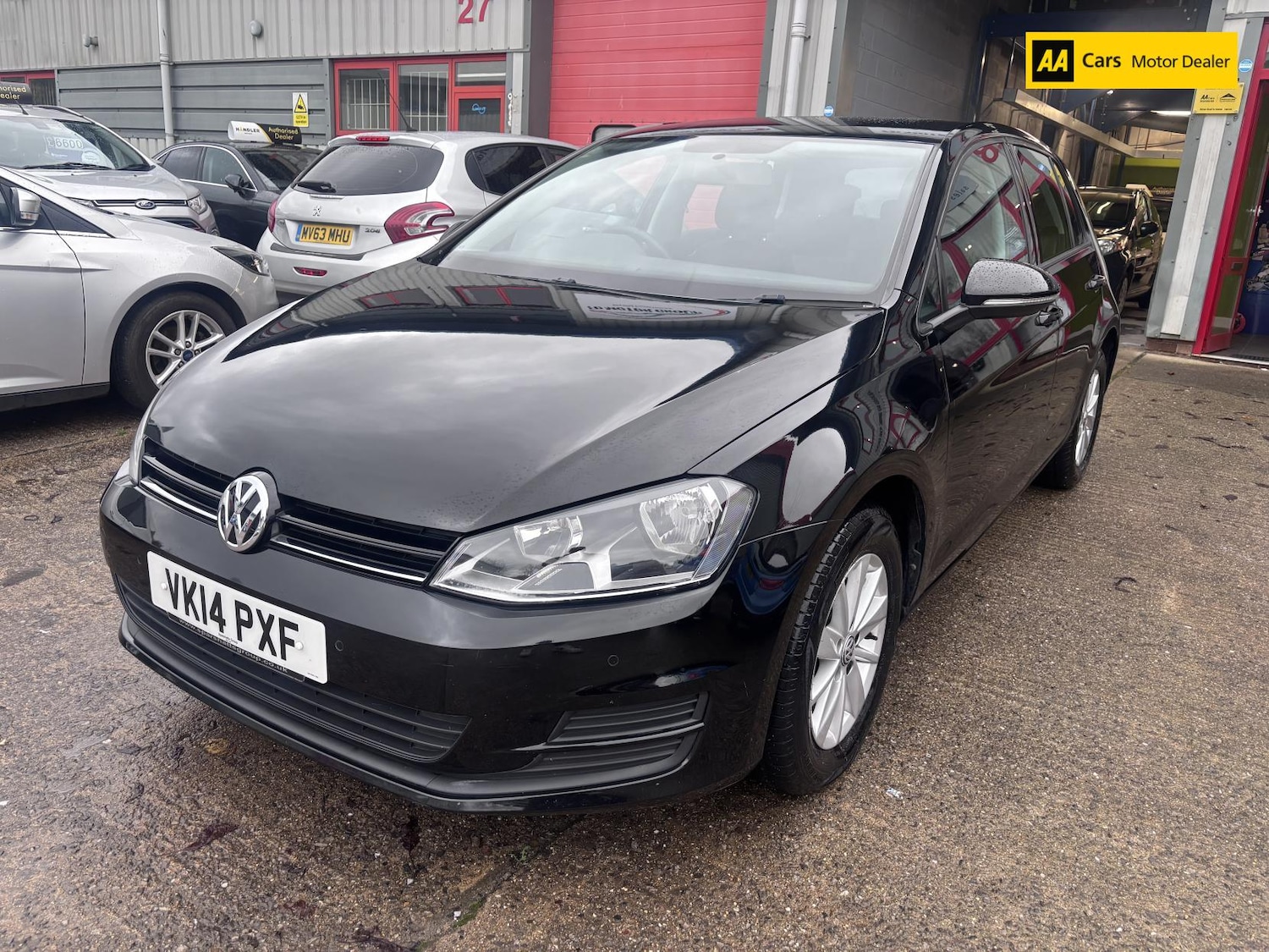 Used Volkswagen Golf 2014 for sale - 76669925: Photo 3