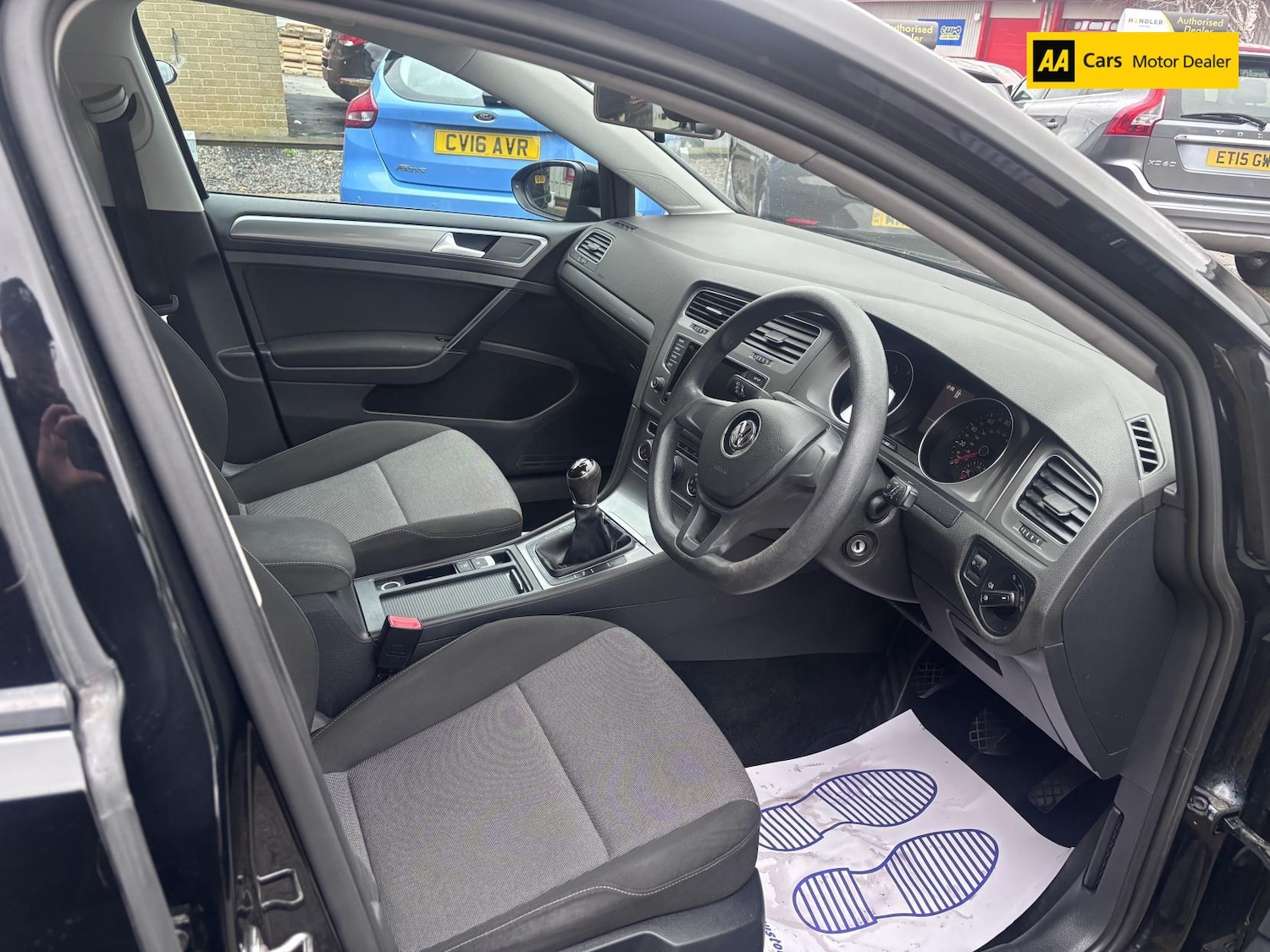 Used Volkswagen Golf 2014 for sale - 76669925: Photo 9