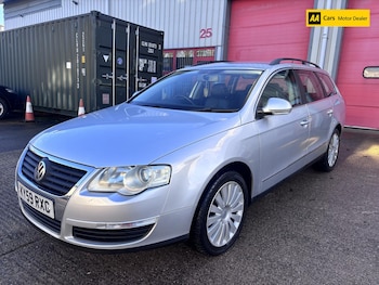 Used Volkswagen Passat 2009 for sale - 76796727: Photo