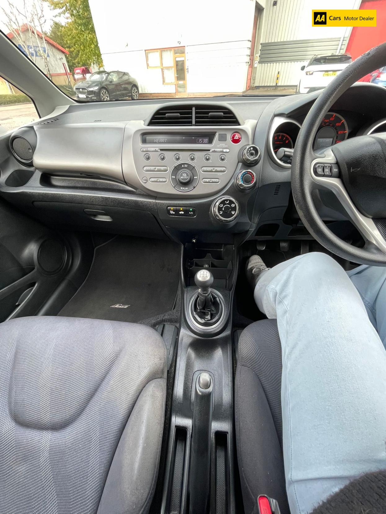 Used Honda Jazz 2011 for sale - 76325870: Photo 11