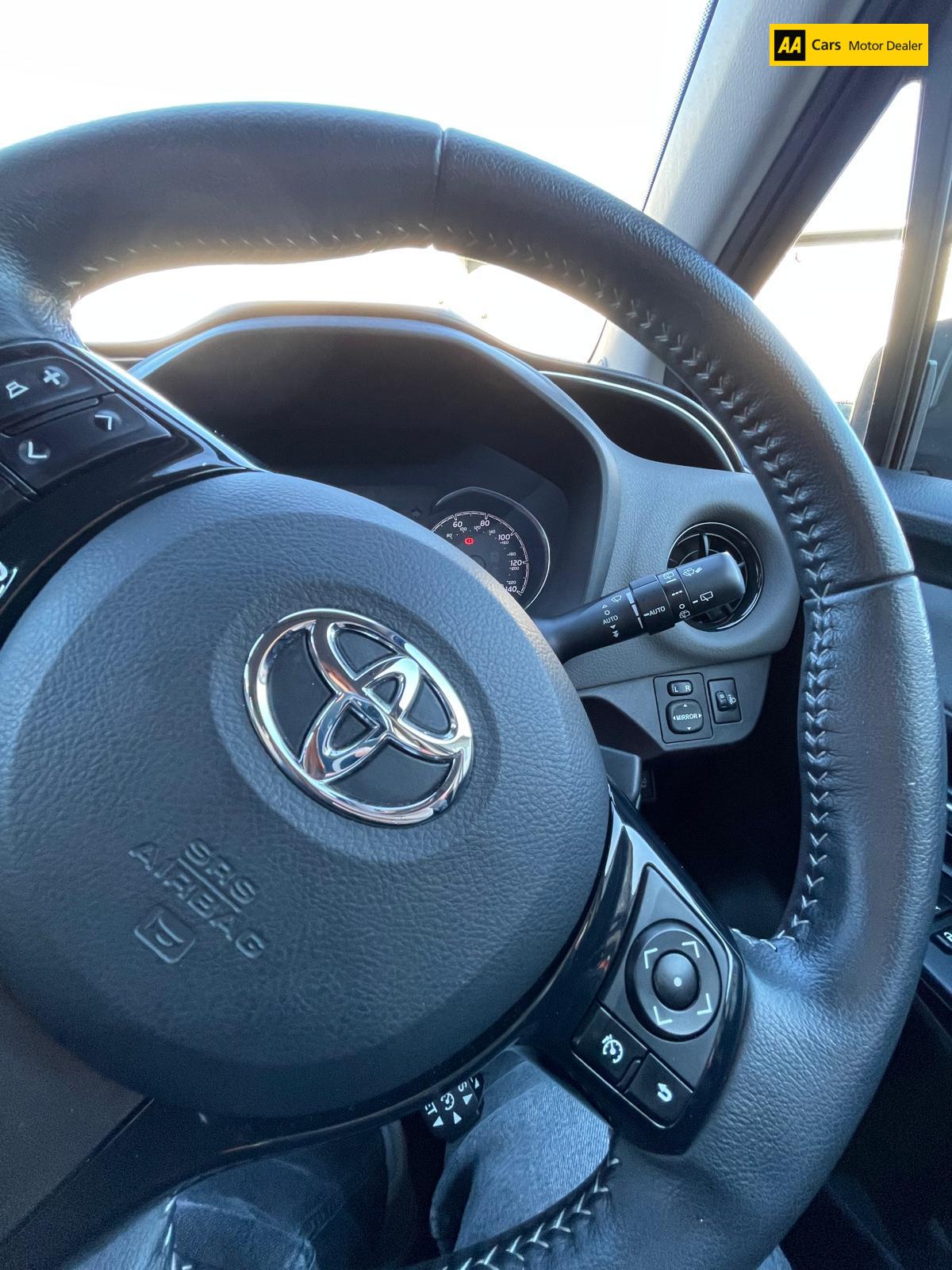 Used Toyota Yaris 2017 for sale - 77055750: Photo 19