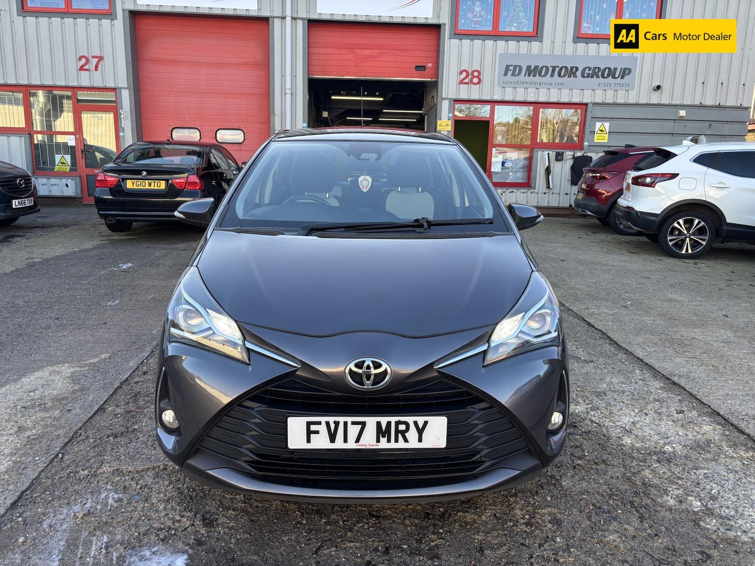 Used Toyota Yaris 2017 for sale - 77055750: Photo 2