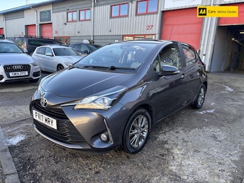 Used Toyota Yaris 2017 for sale - 77055750: Photo