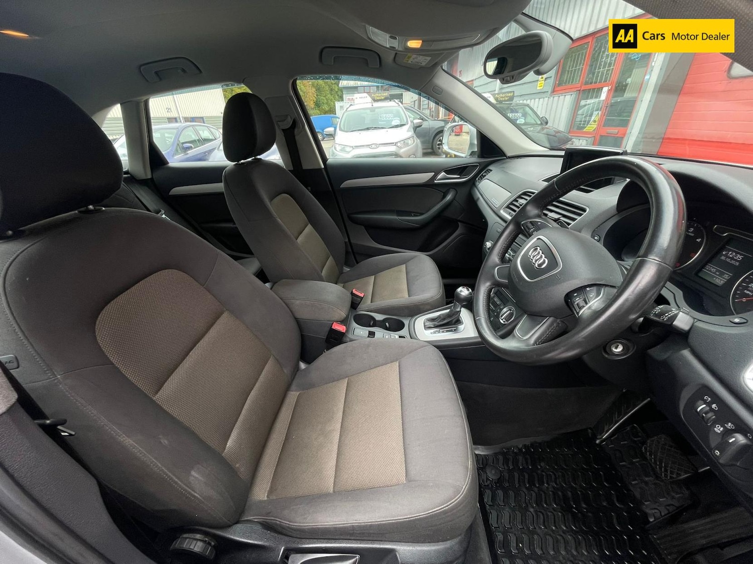 Used Audi Q3 2014 for sale - 76452695: Photo 9