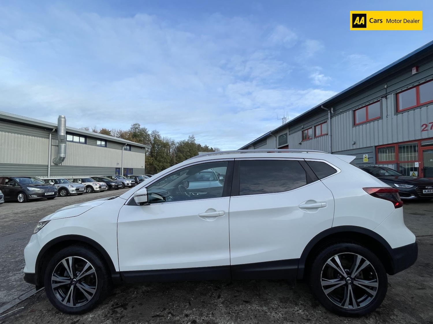 Used Nissan Qashqai 2017 for sale - 76709832: Photo 4