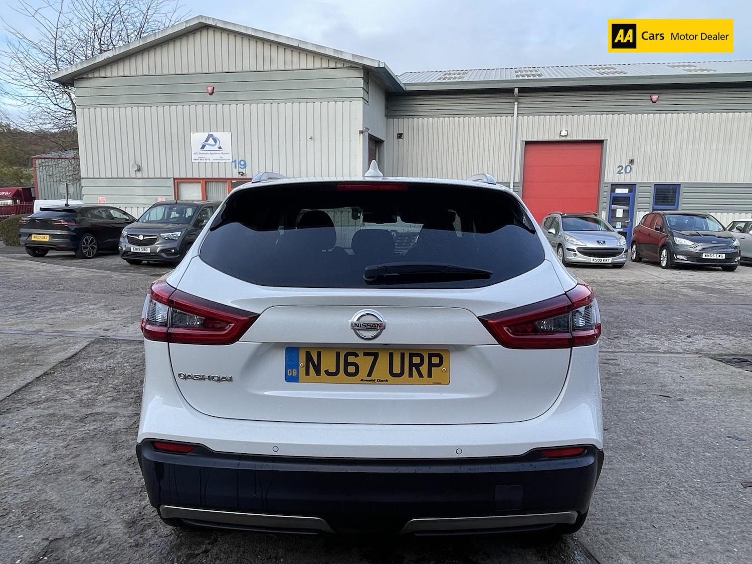 Used Nissan Qashqai 2017 for sale - 76709832: Photo 6