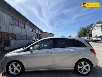 Used Mercedes-Benz B Class 2013 for sale - 78751070: Photo