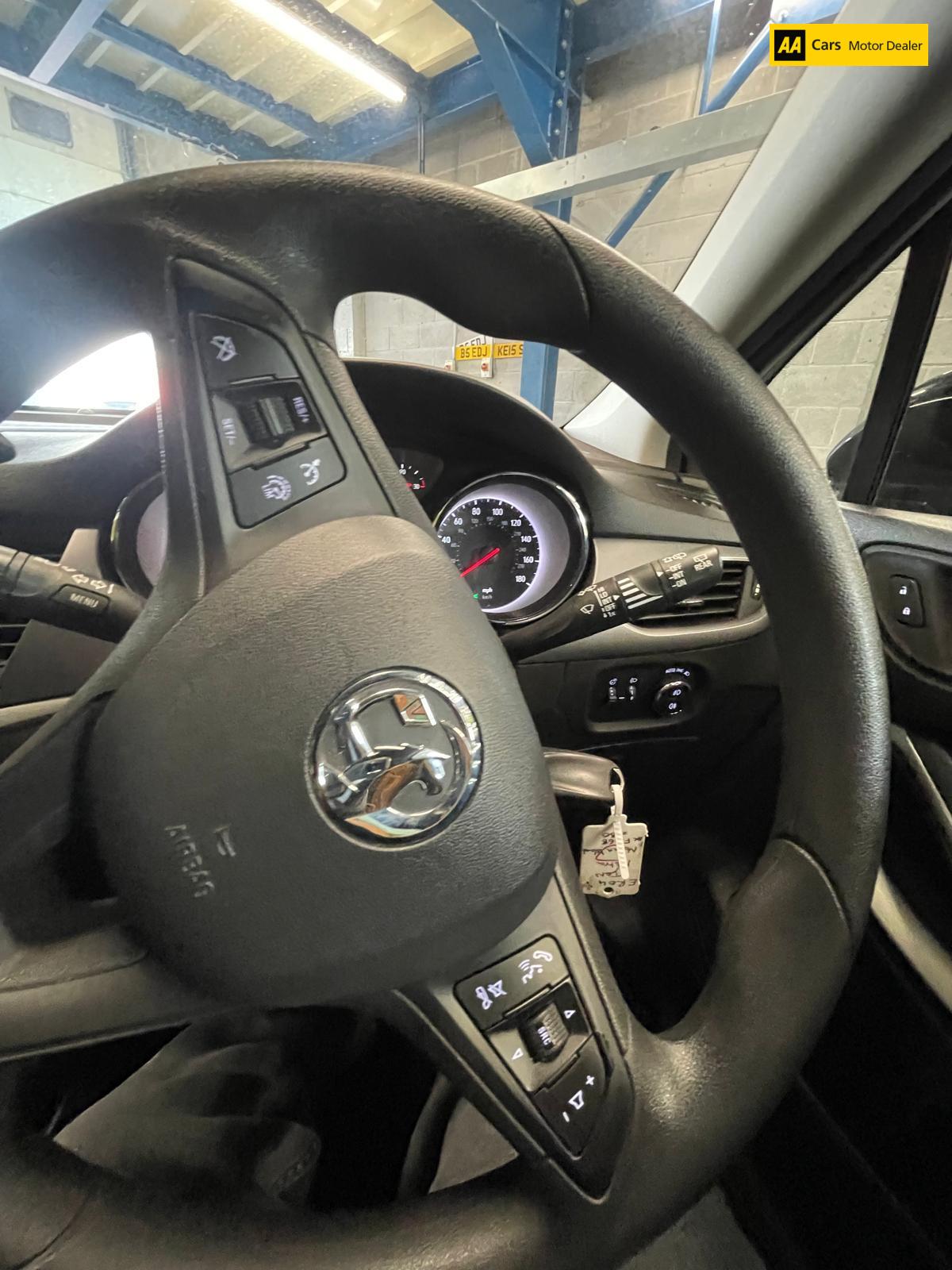 Used Vauxhall Astra 2019 for sale - 76162161: Photo 16