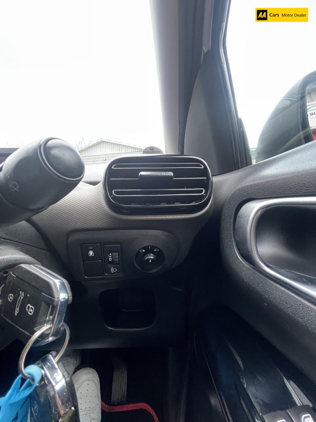 Used Citroen C4 Cactus 2015 for sale - 77312470: Photo 18