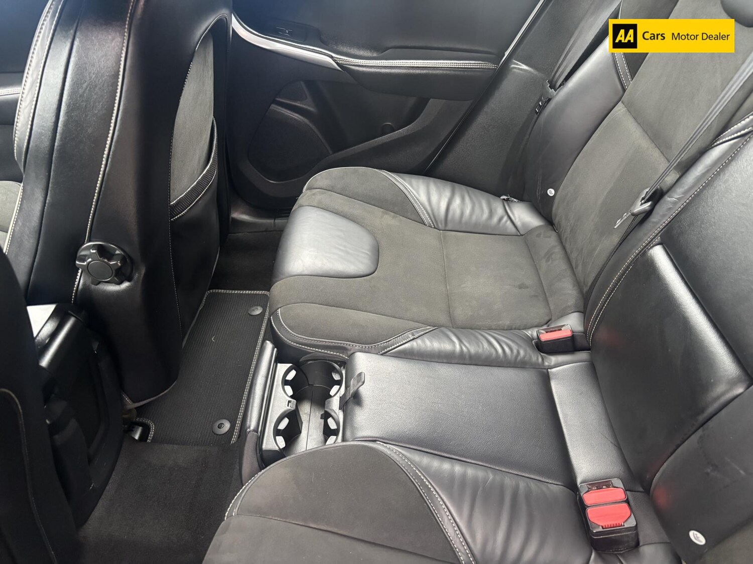 Used Volvo V40 2016 for sale - 77903515: Photo 14