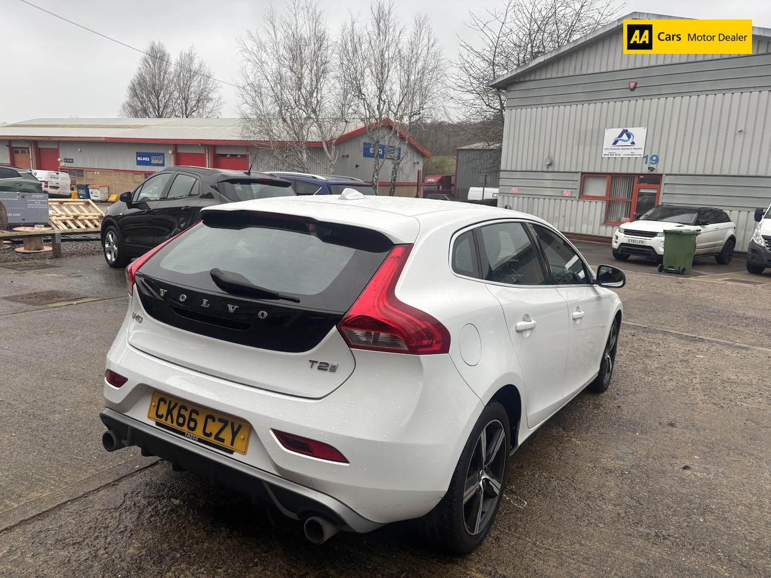 Used Volvo V40 2016 for sale - 77903515: Photo 3