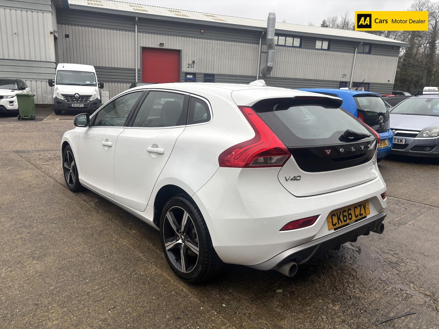 Used Volvo V40 2016 for sale - 77903515: Photo 5