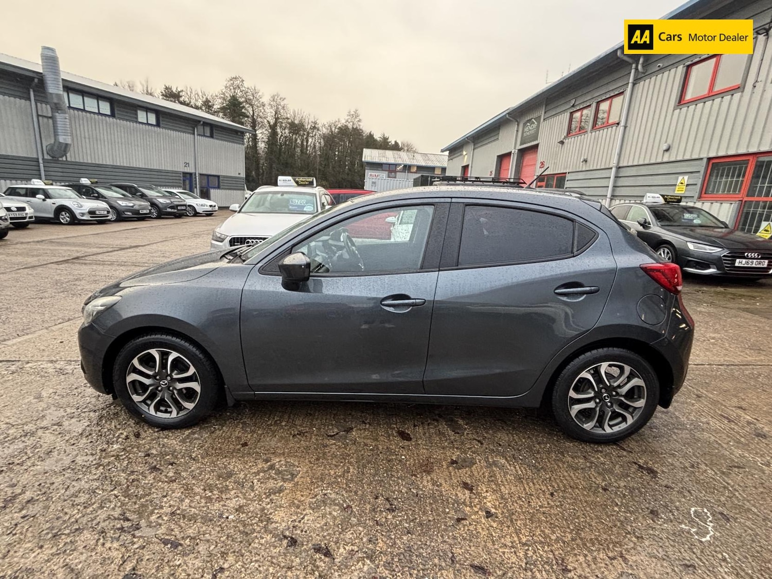 Used Mazda Mazda2 2016 for sale - 77053798: Photo 4