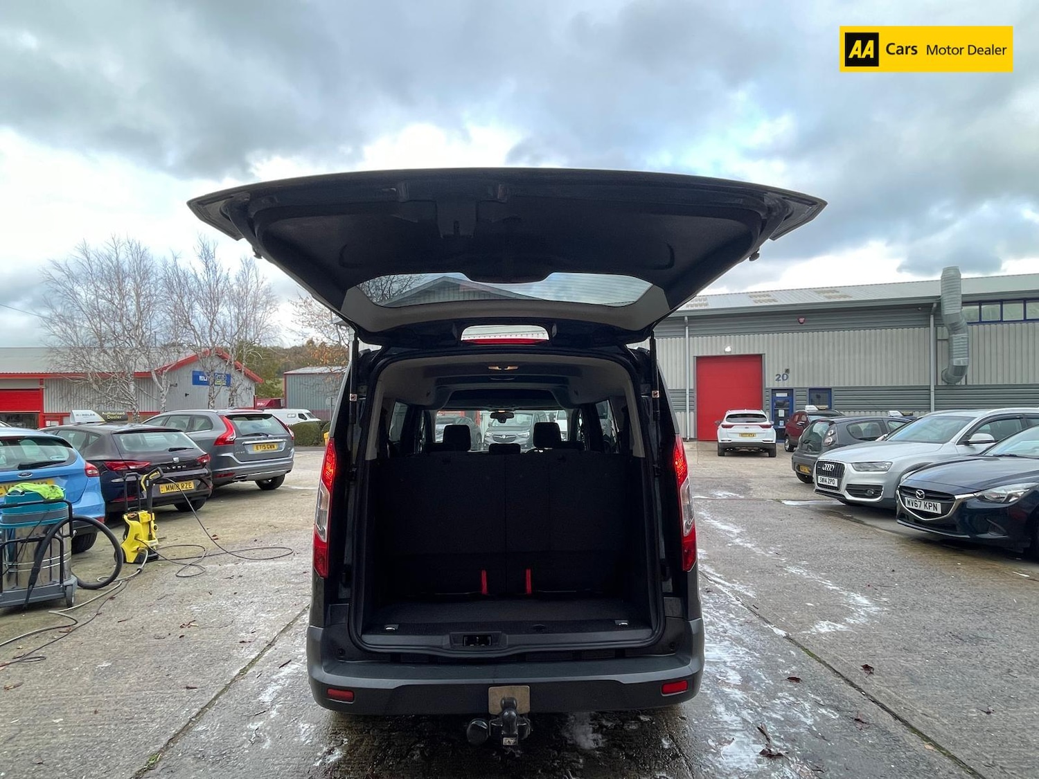 Used Ford Grand Tourneo Connect 2014 for sale - 76521255: Photo 11