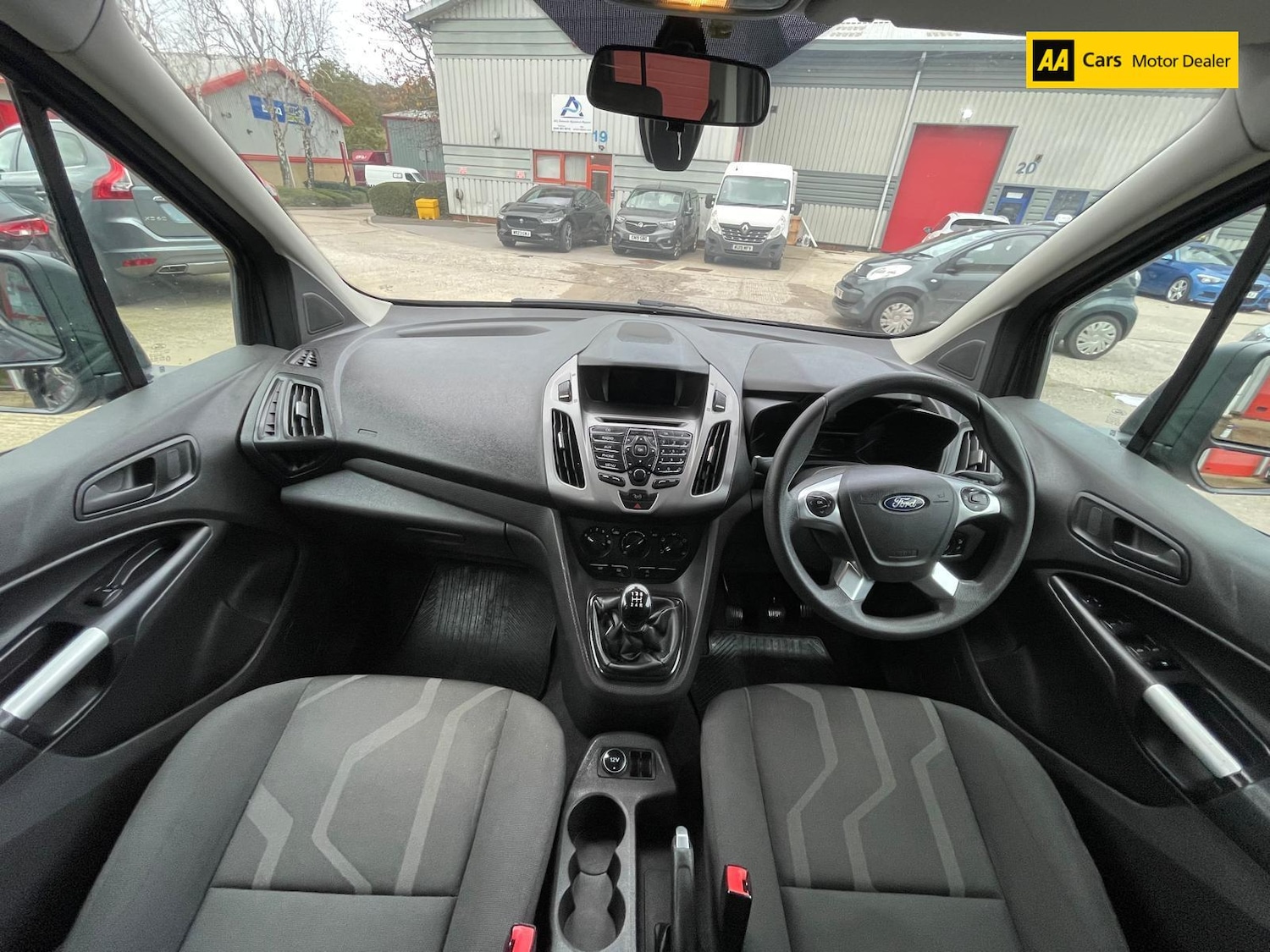 Used Ford Grand Tourneo Connect 2014 for sale - 76521255: Photo 19