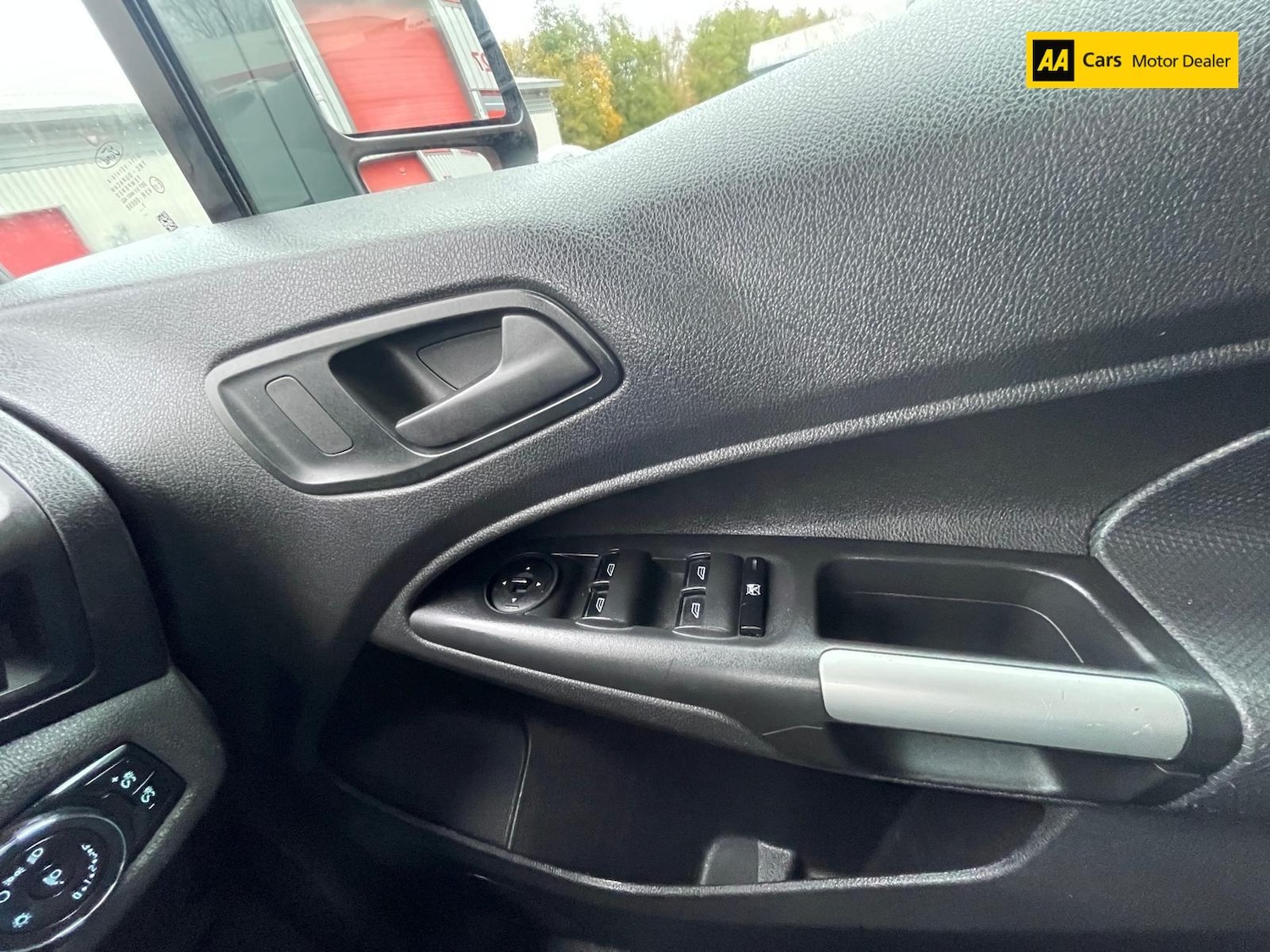 Used Ford Grand Tourneo Connect 2014 for sale - 76521255: Photo 26